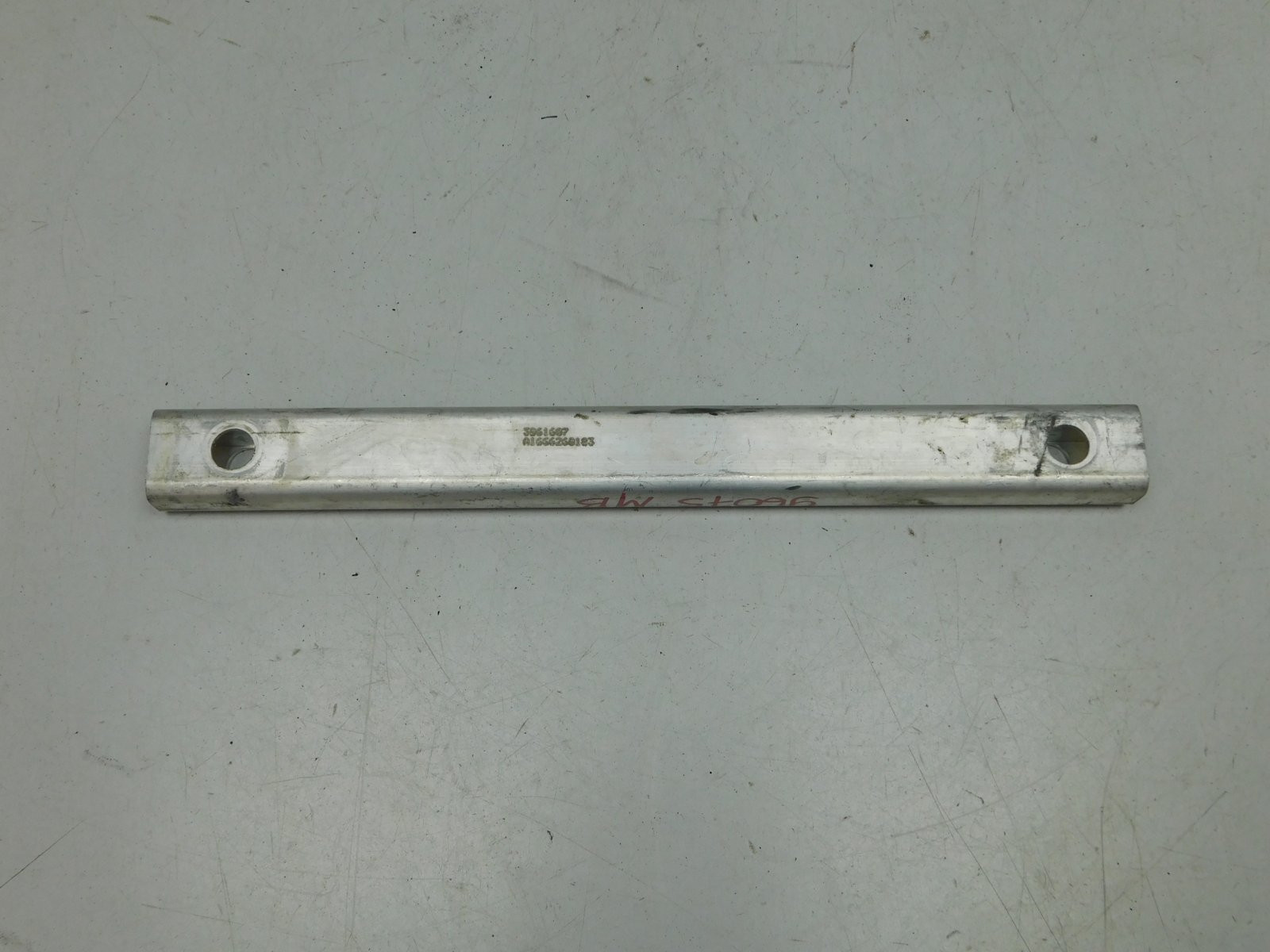 Кронштейн Mercedes-Benz M-Klasse (ML/GLE) W166 2011>