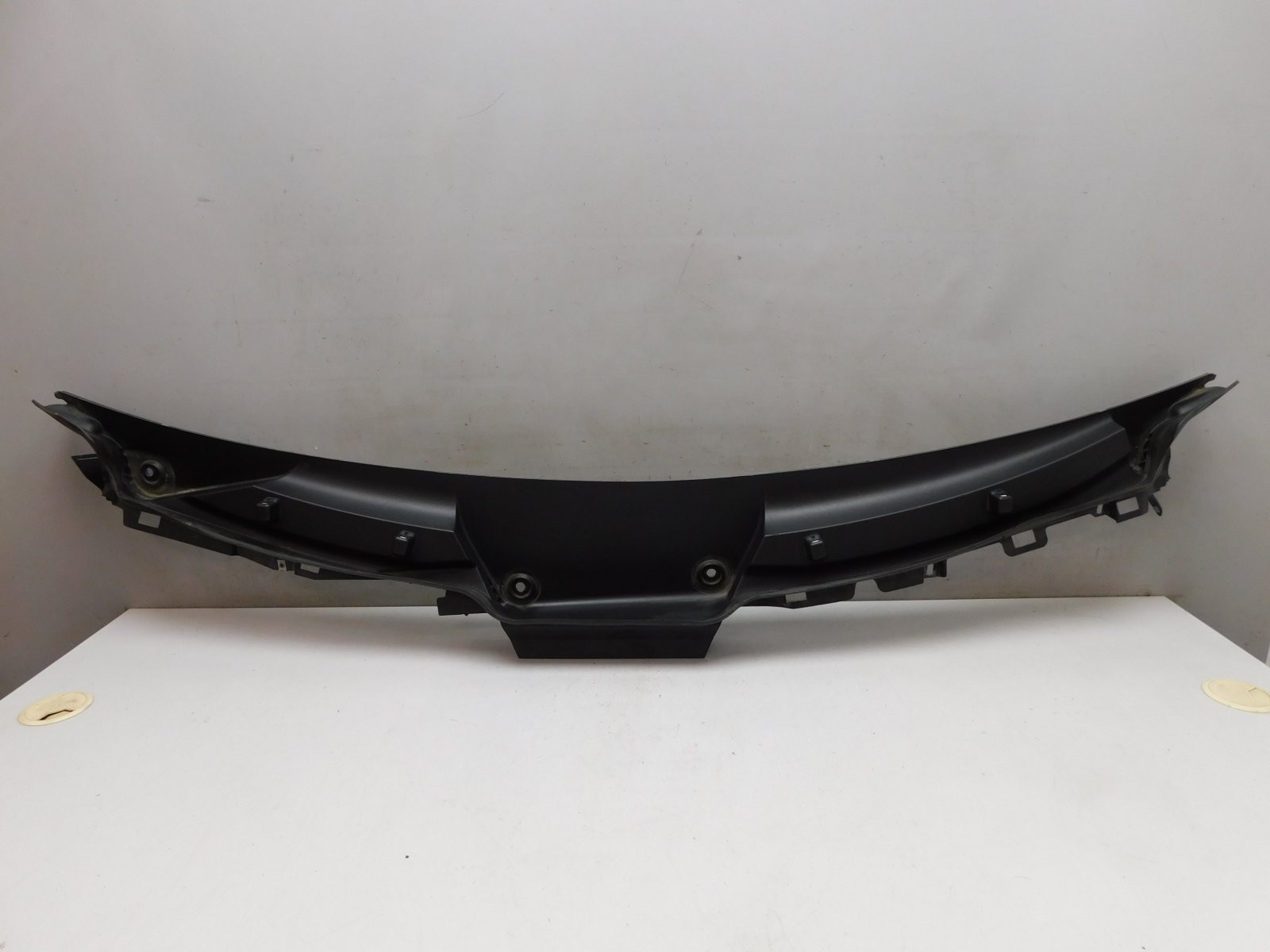 Решетка стеклооч. (планка под ло Mercedes-Benz GL/GLS-klasse X166 2012>