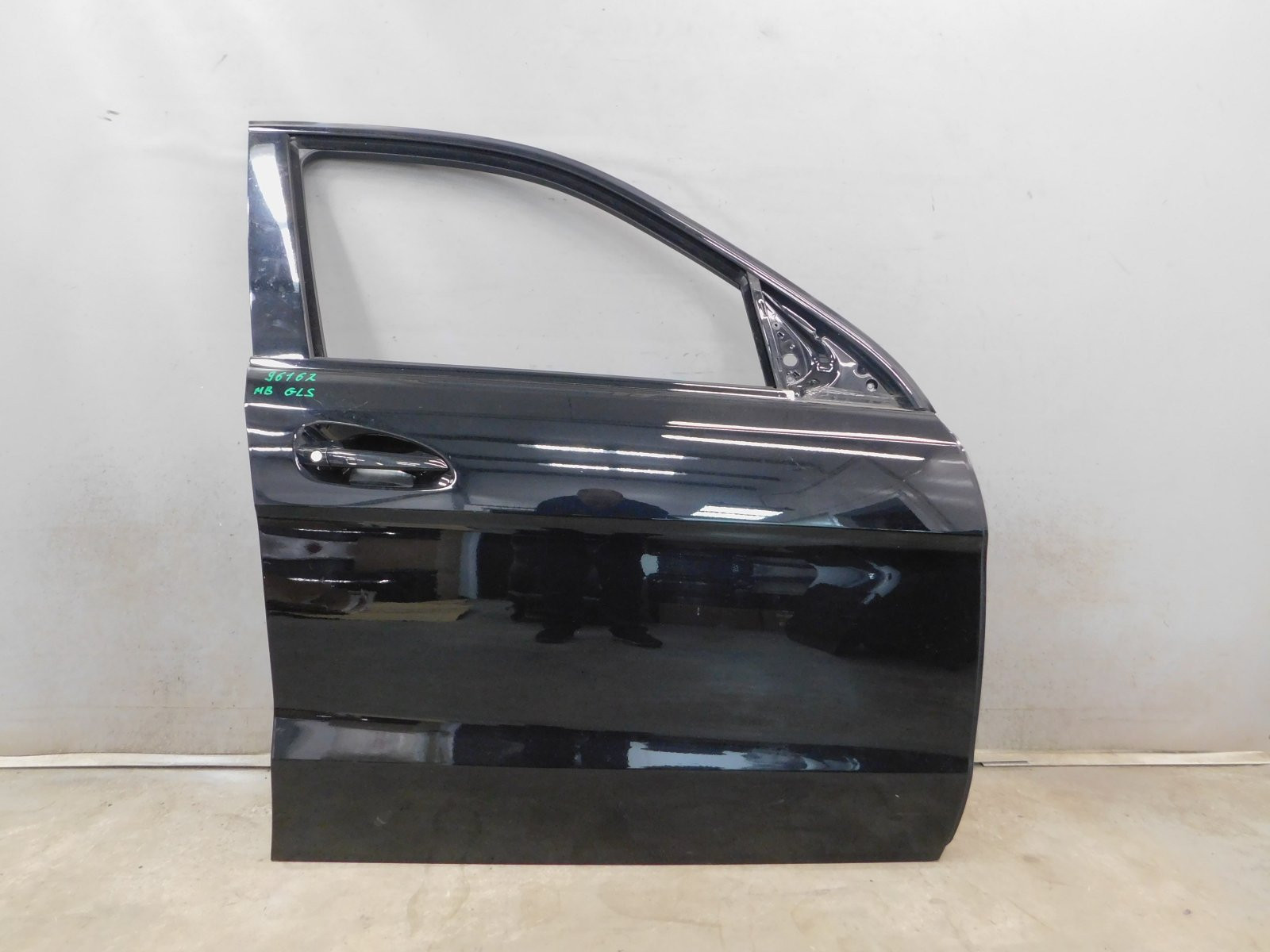 Дверь передняя правая Mercedes-Benz GL/GLS-klasse X166 2012>