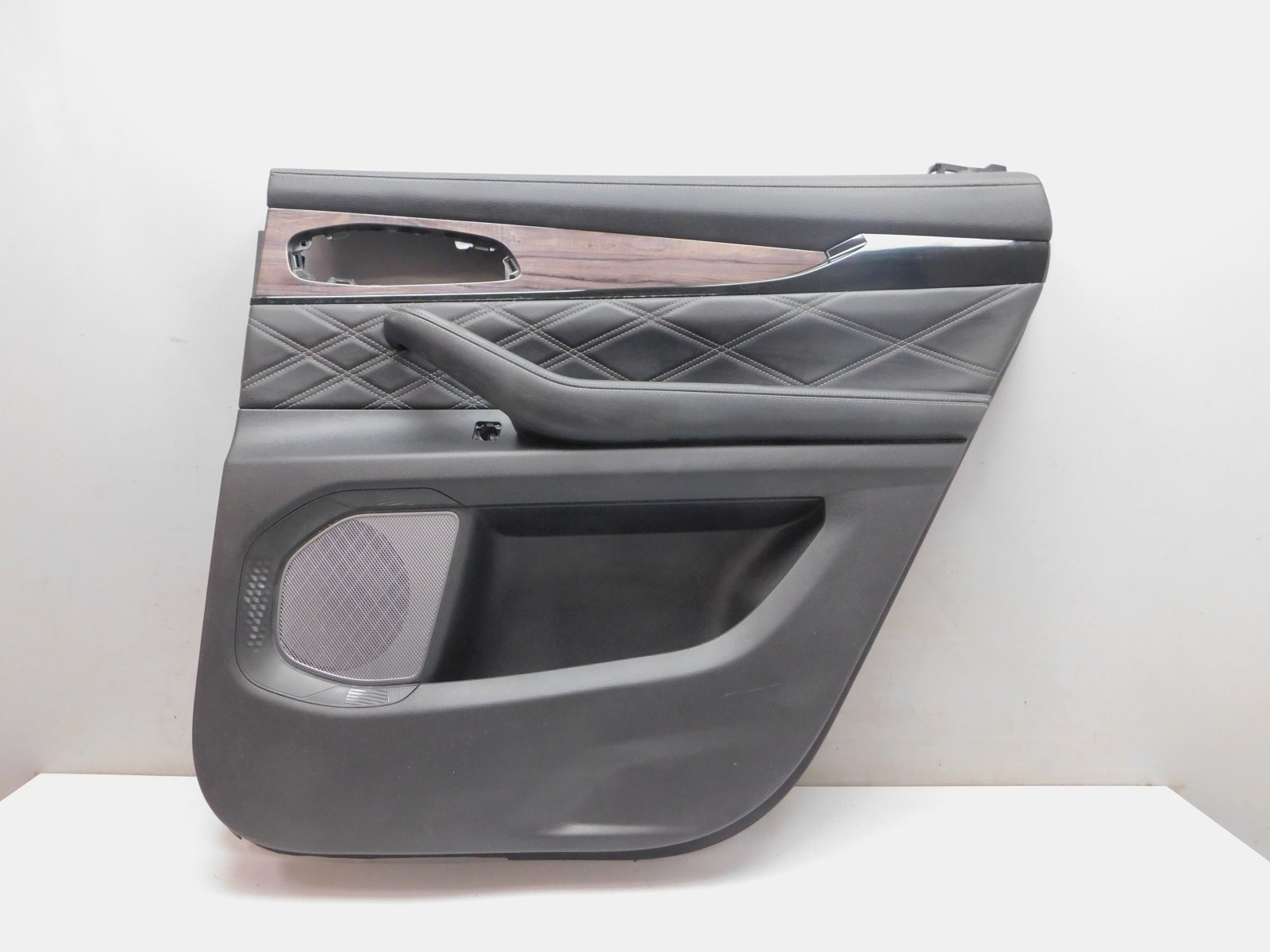 Обшивка двери передней левой Exeed VX 2021>