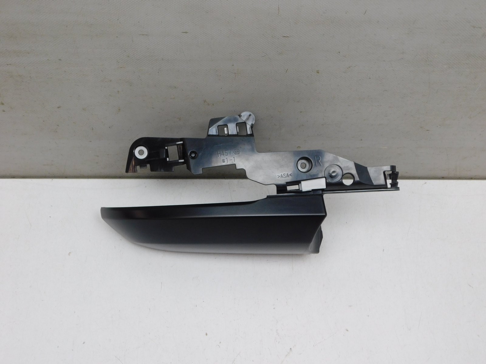 Накладка зеркала правого Toyota RAV 4 2019>