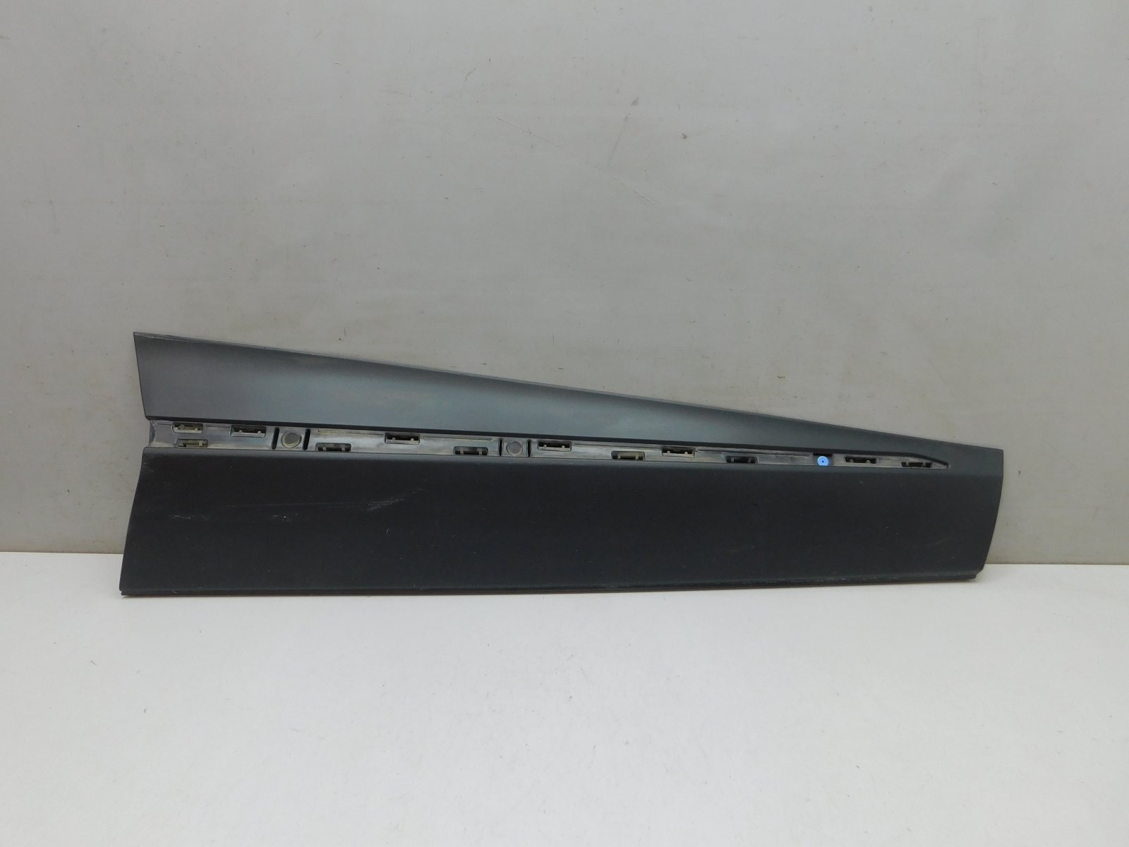 Накладка двери передней правой Renault Kaptur 2016>