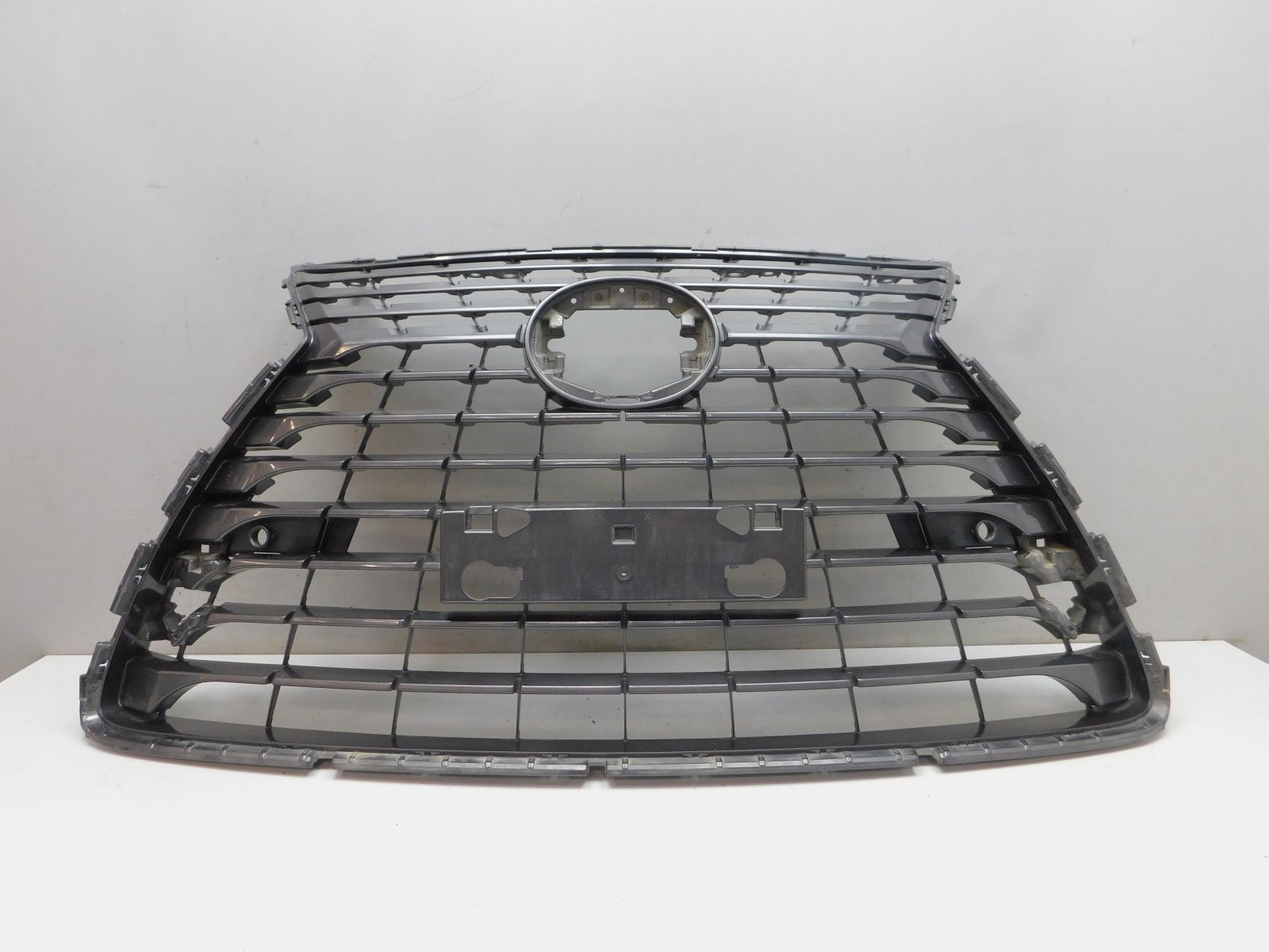 Решетка радиатора Lexus NX 200 2014>