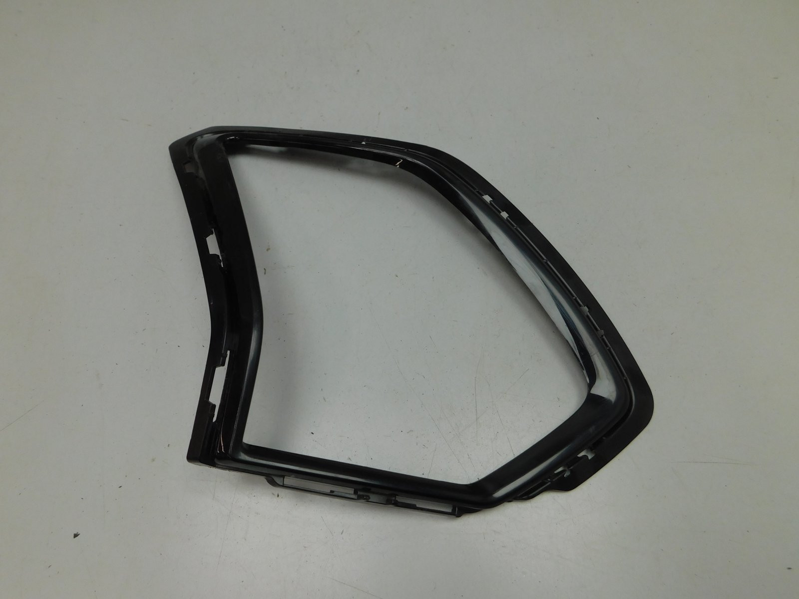 Накладка переднего бампера Omoda C5 2022>