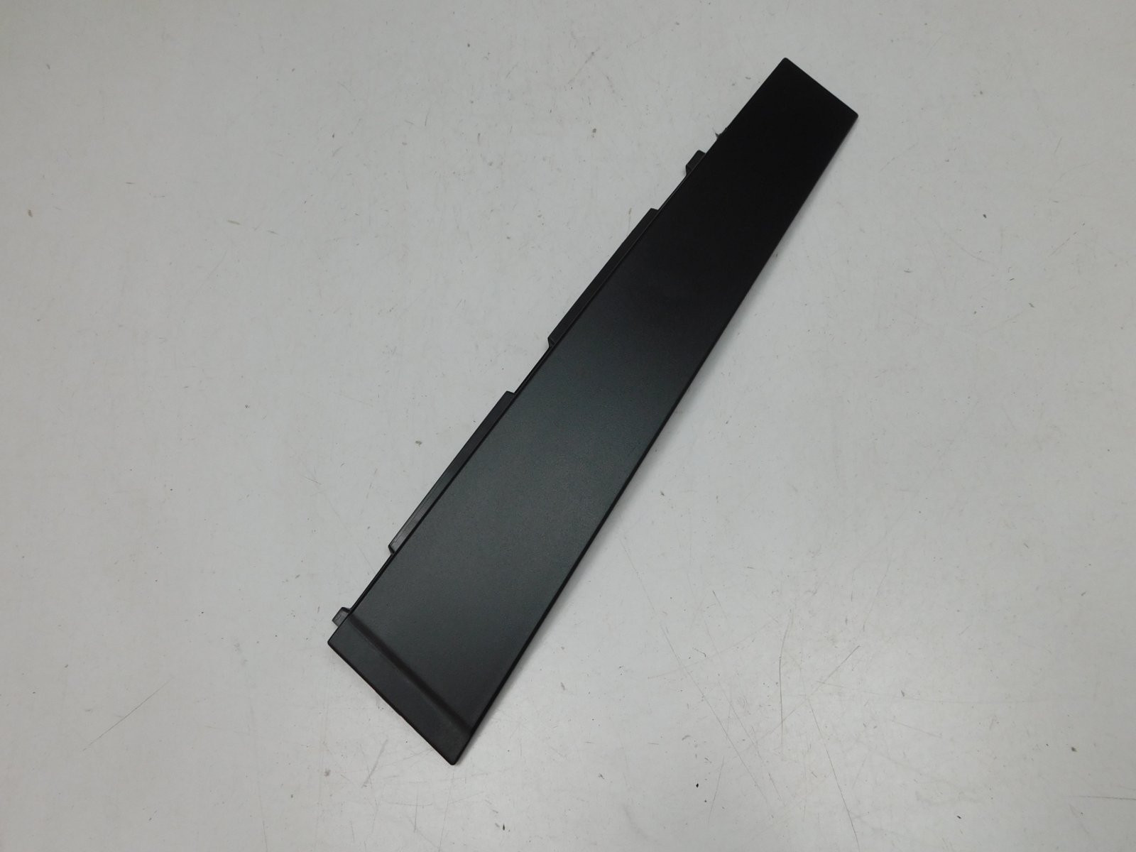 Накладка двери задней правой Haval Jolion 2021>