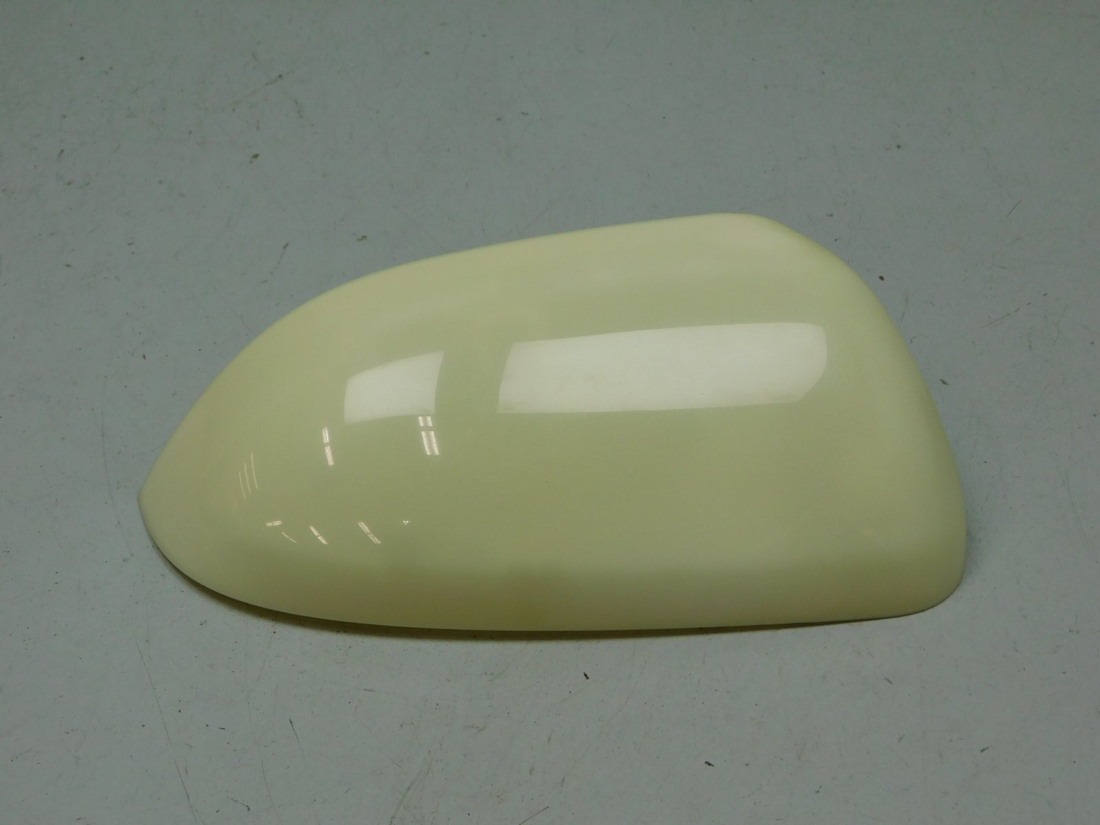 Накладка зеркала правого Kia Rio 2017>