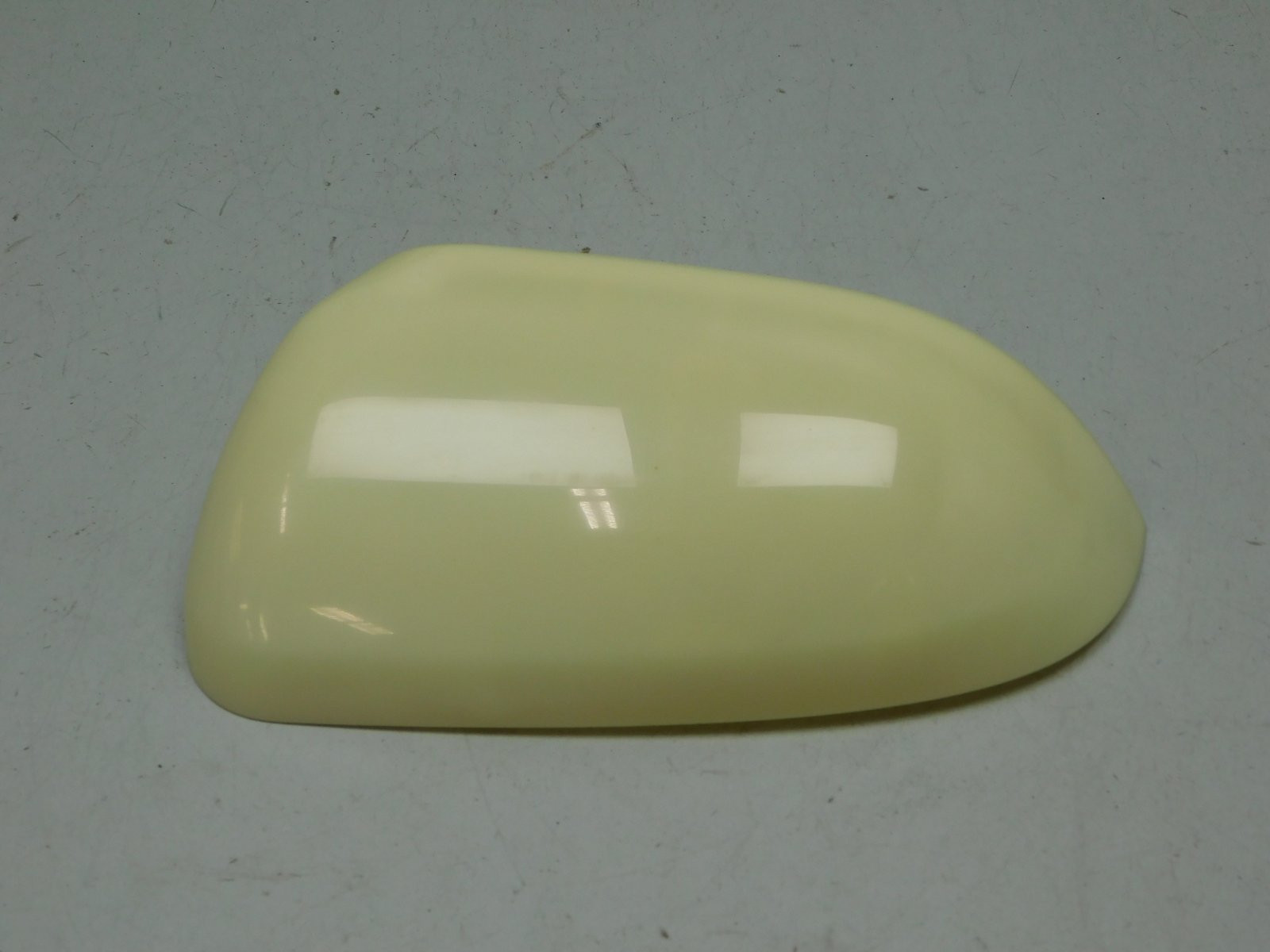 Накладка зеркала левого Kia Rio 2017>