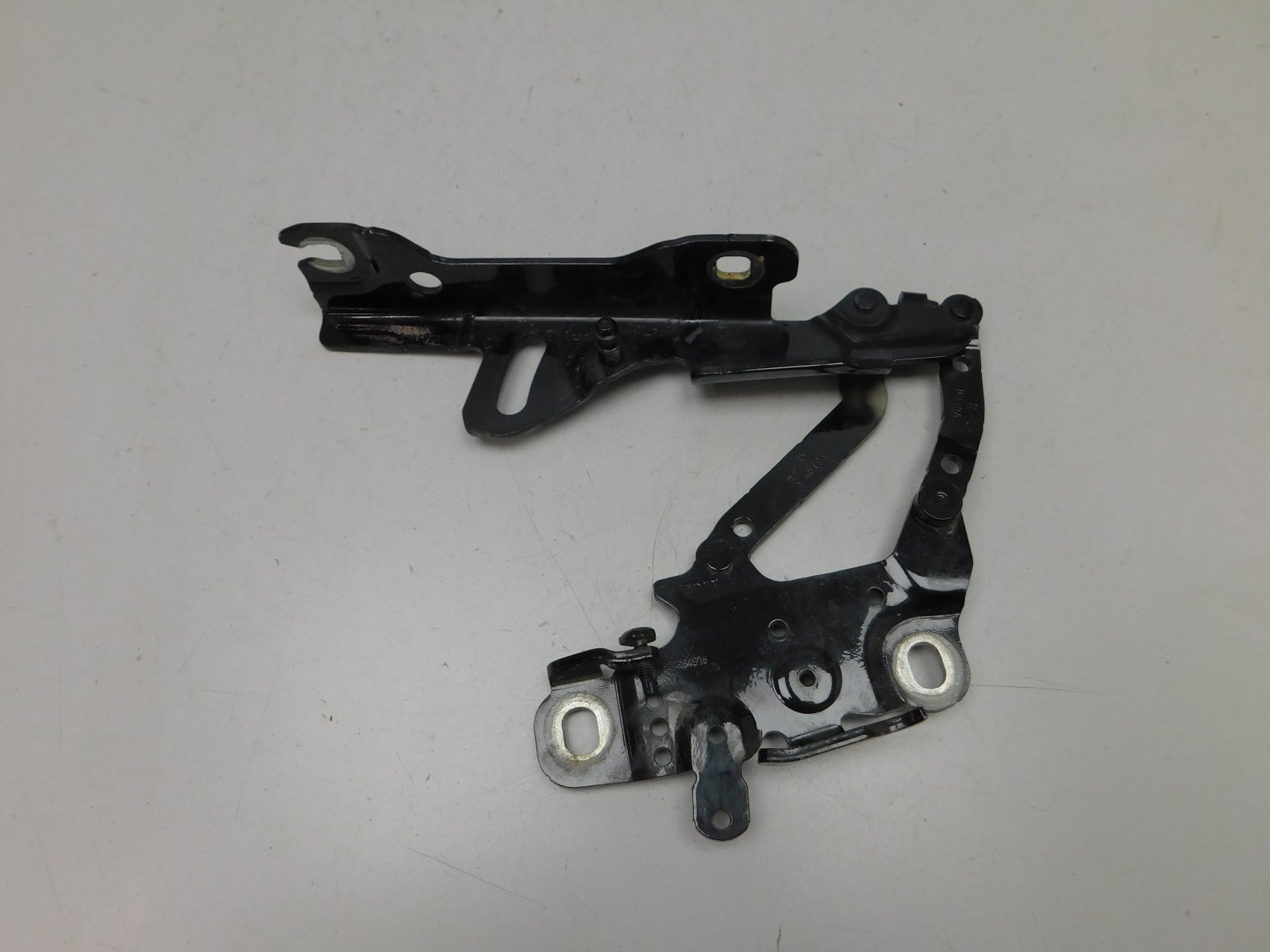 Петля капота правая BMW 3-серия F30 2011>