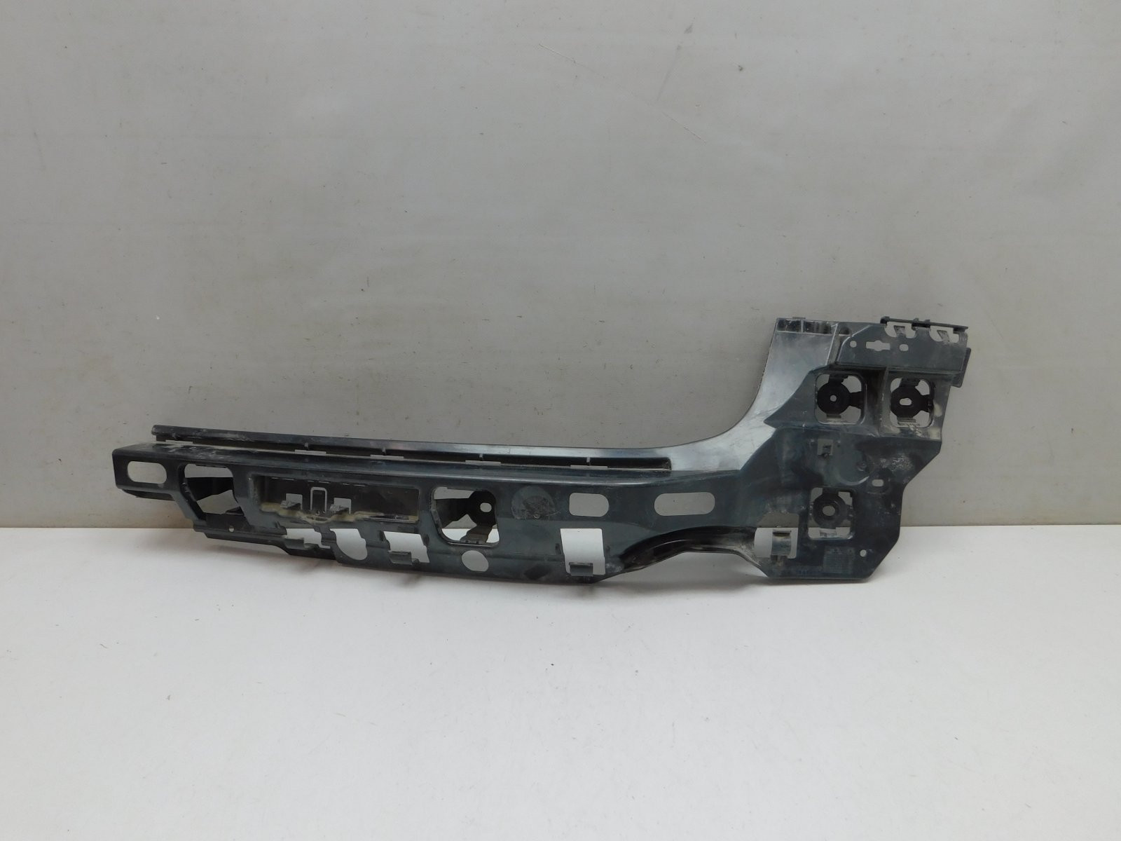 Кронштейн заднего бампера BMW 3-серия G20 2018>