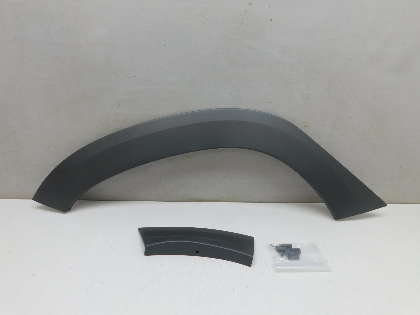 Накладка крыла заднего  правого Renault Duster II 2021>