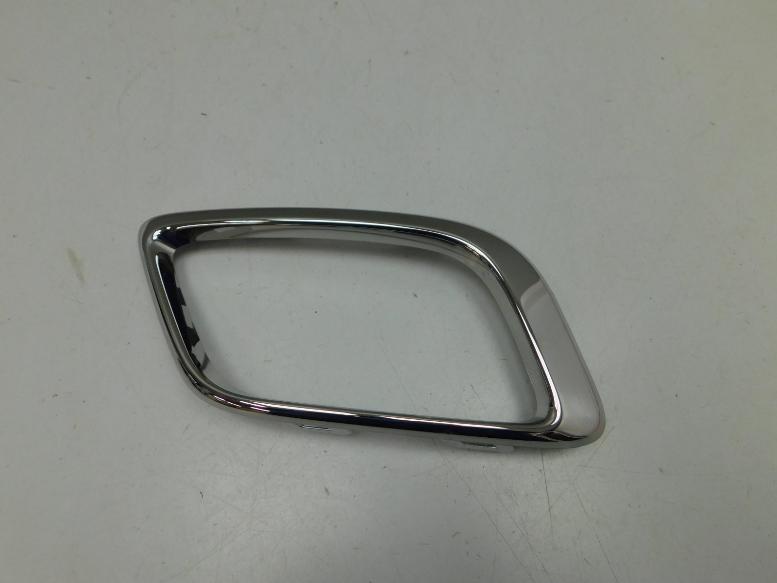 Рамка для противотуманных фар Renault Logan II 2014>