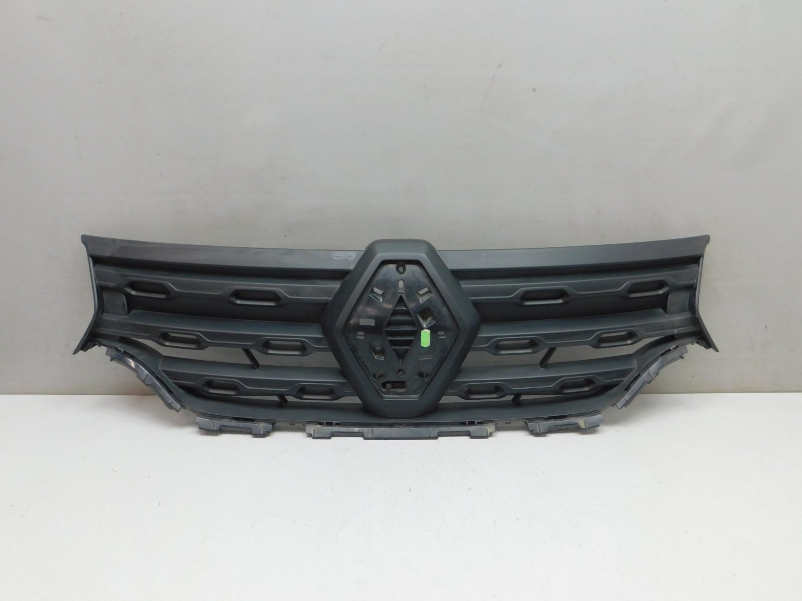 Решетка радиатора Renault Duster II 2021>