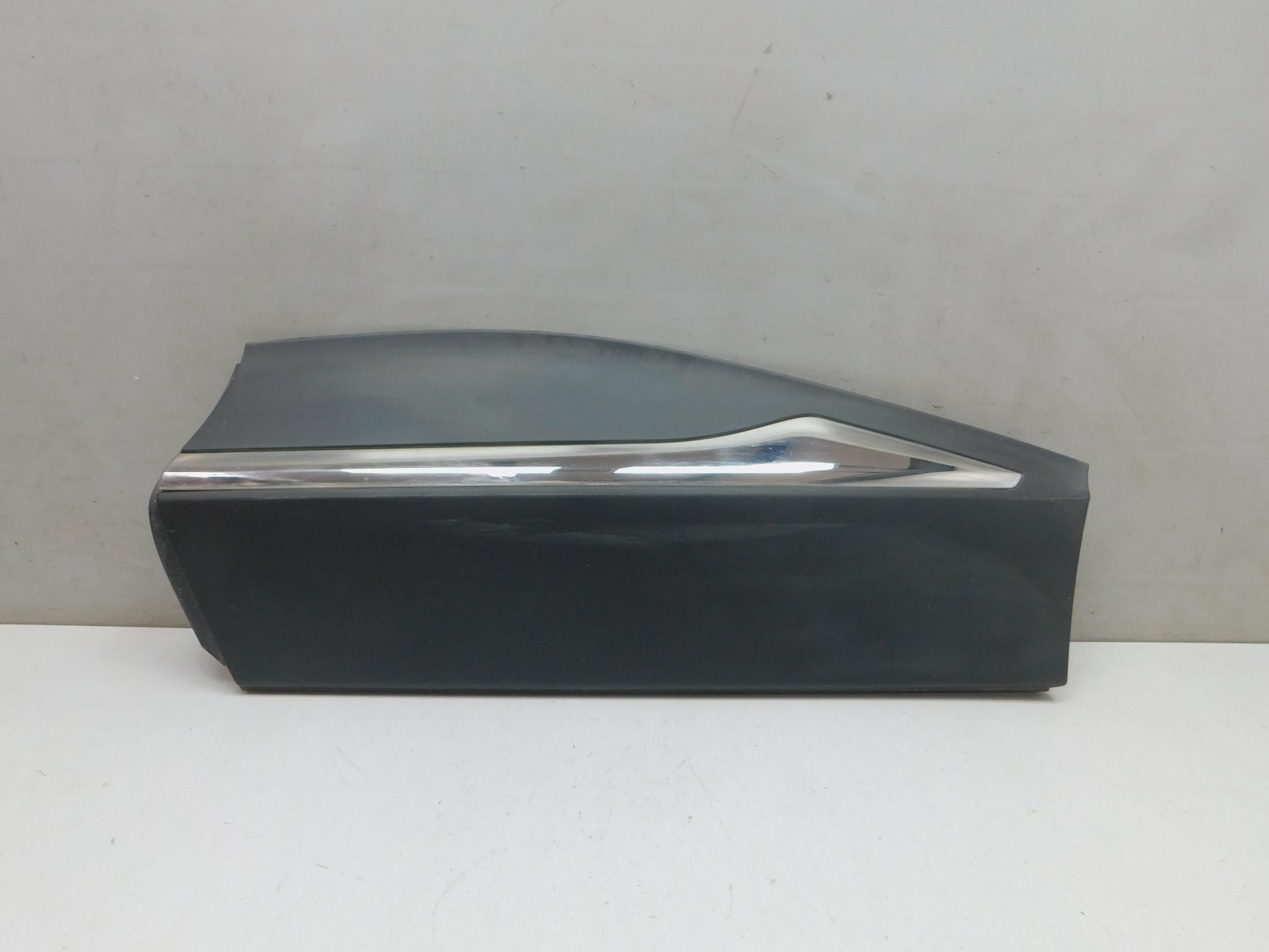 Накладка двери задней левой Renault Kaptur 2016>