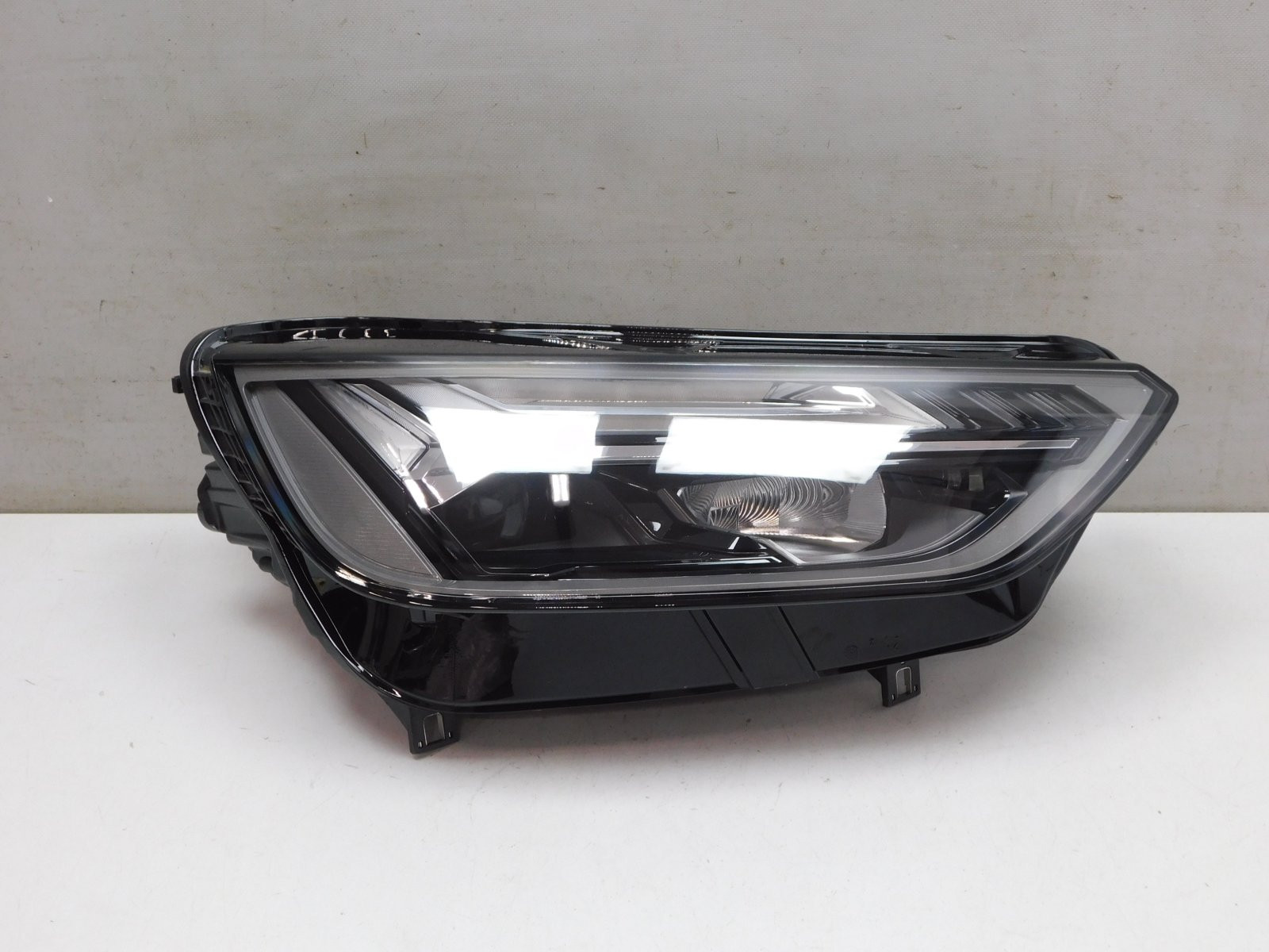 Фара правая Audi Q5 2017>