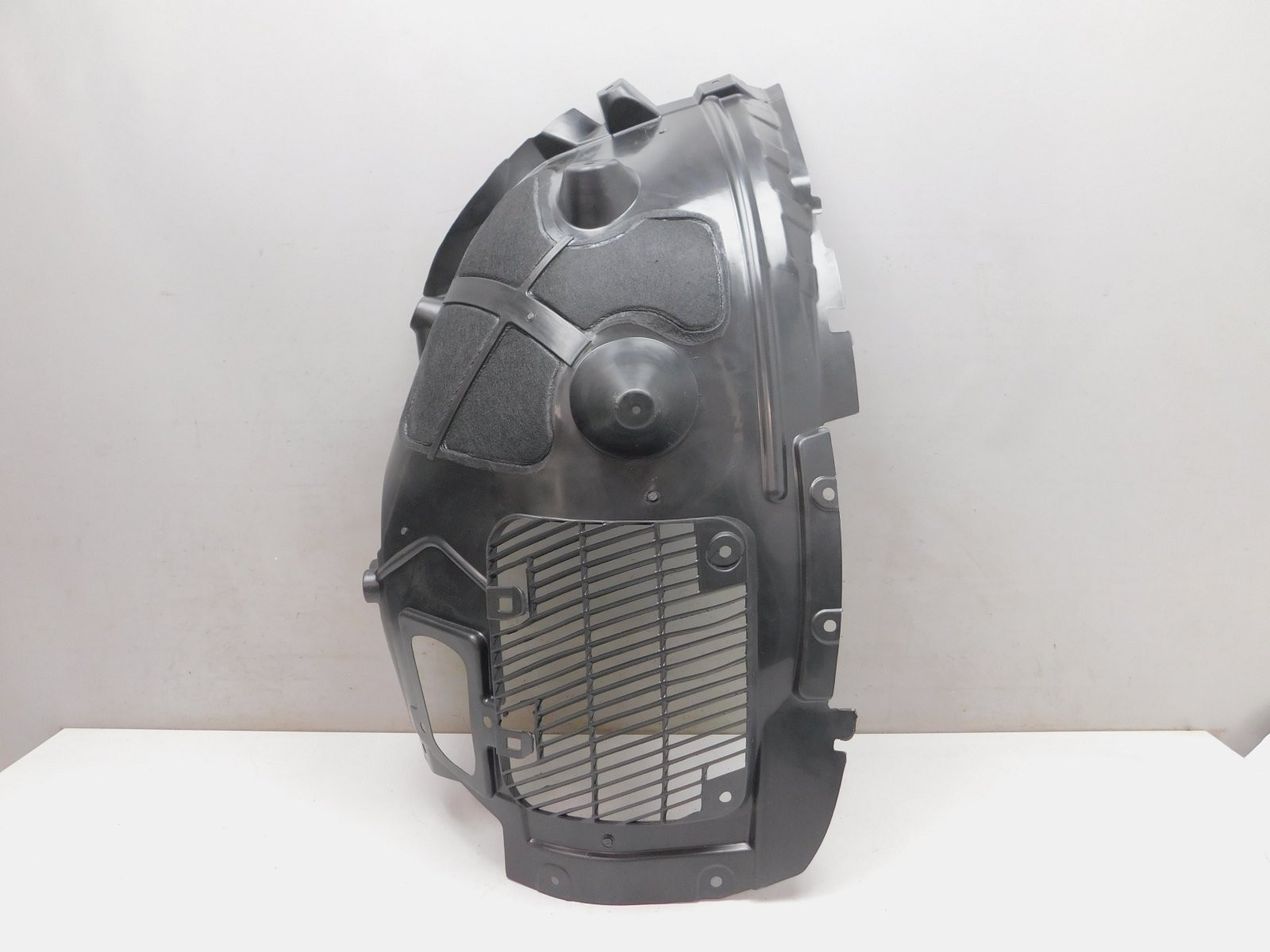 Локер передний левый BMW X5 G05 2018>