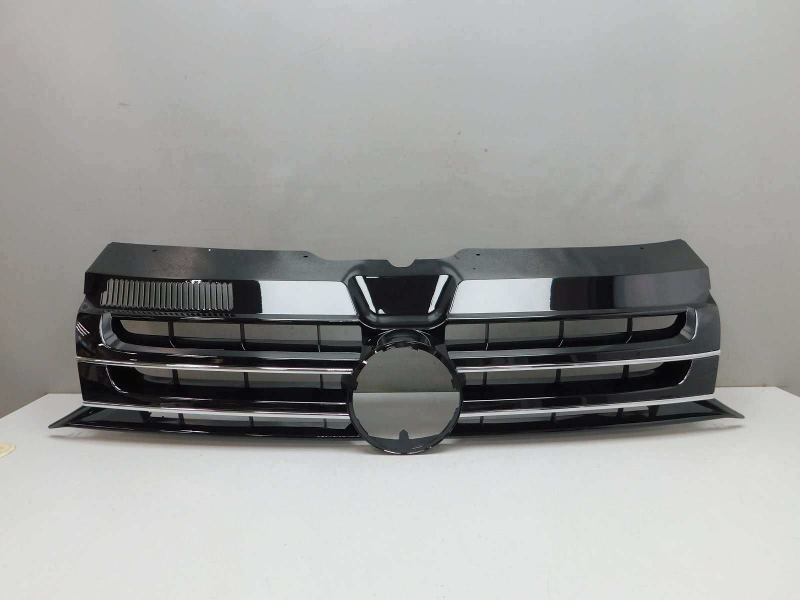 Решетка радиатора Volkswagen Transporter T5 2003-2015