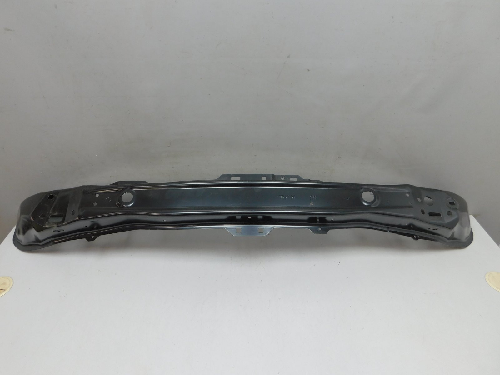 Усилитель переднего бампера Renault Arkana 2019>