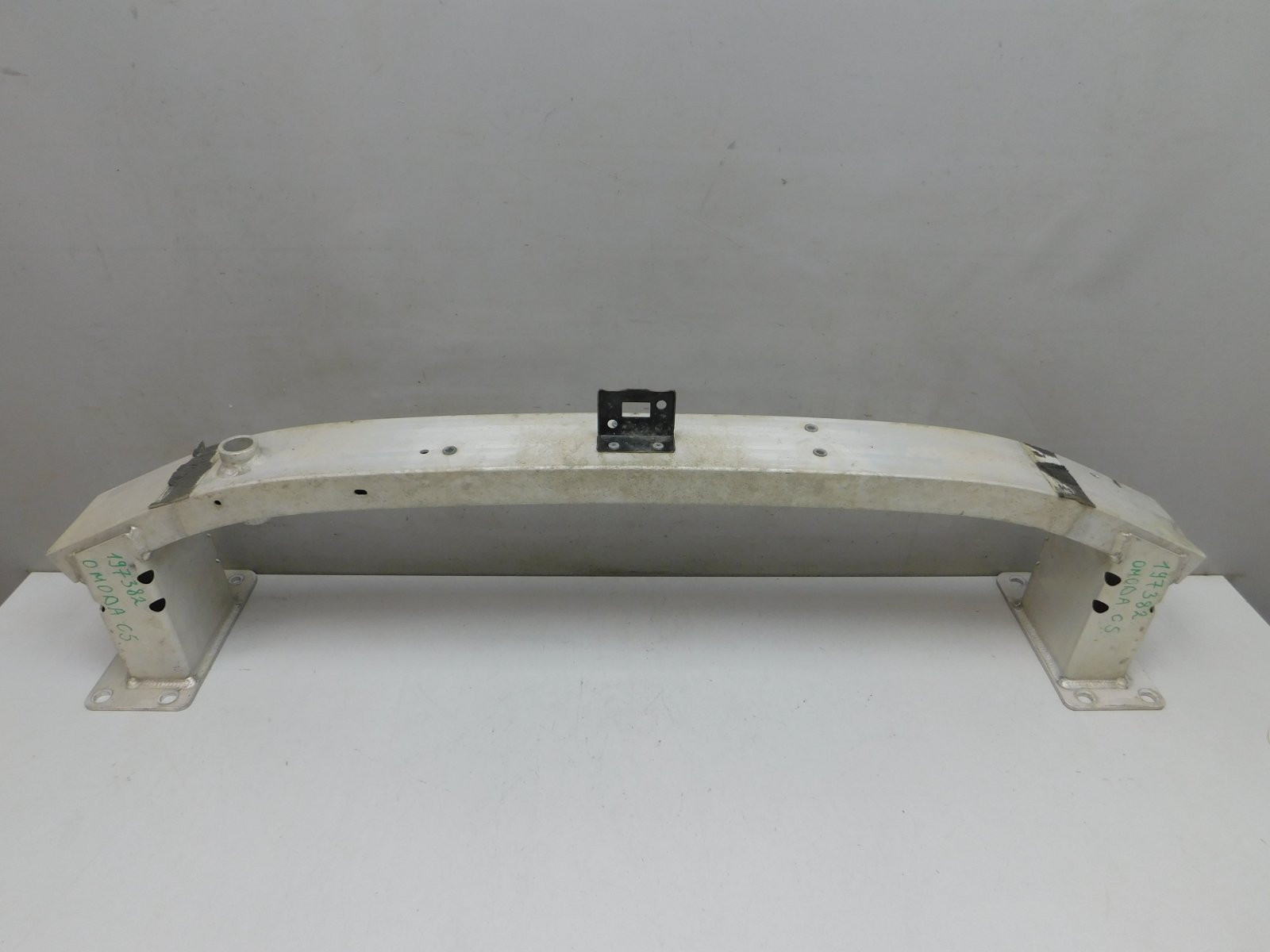 Усилитель переднего бампера Omoda C5 2022>