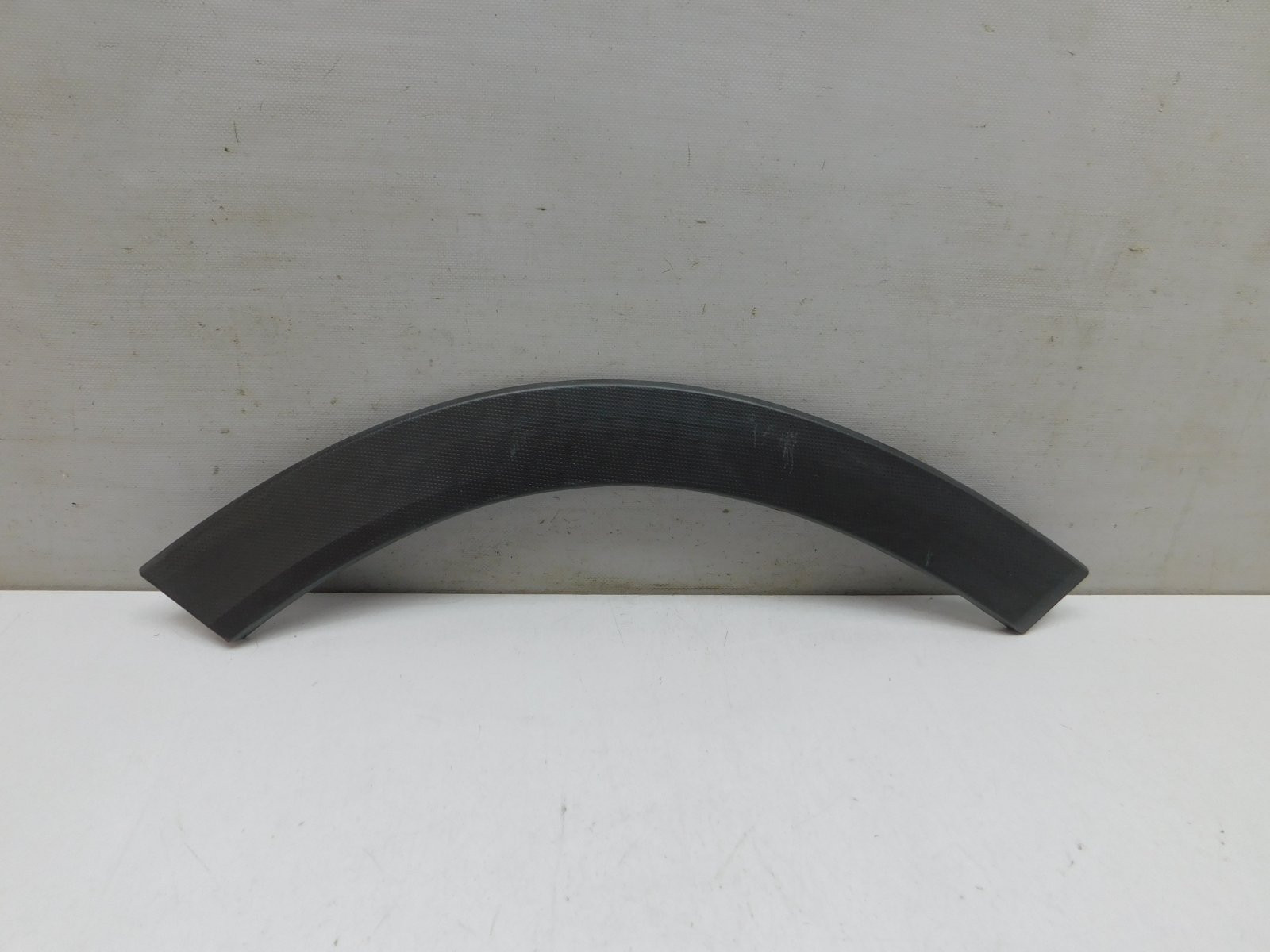 Накладка двери задней правой Subaru Forester (S14) 2018>