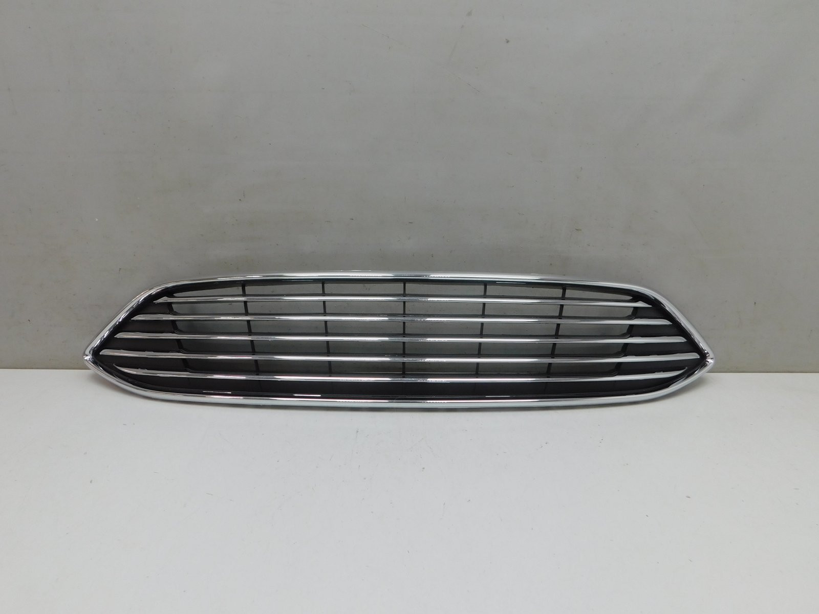 Решетка радиатора Ford Focus III 2011>