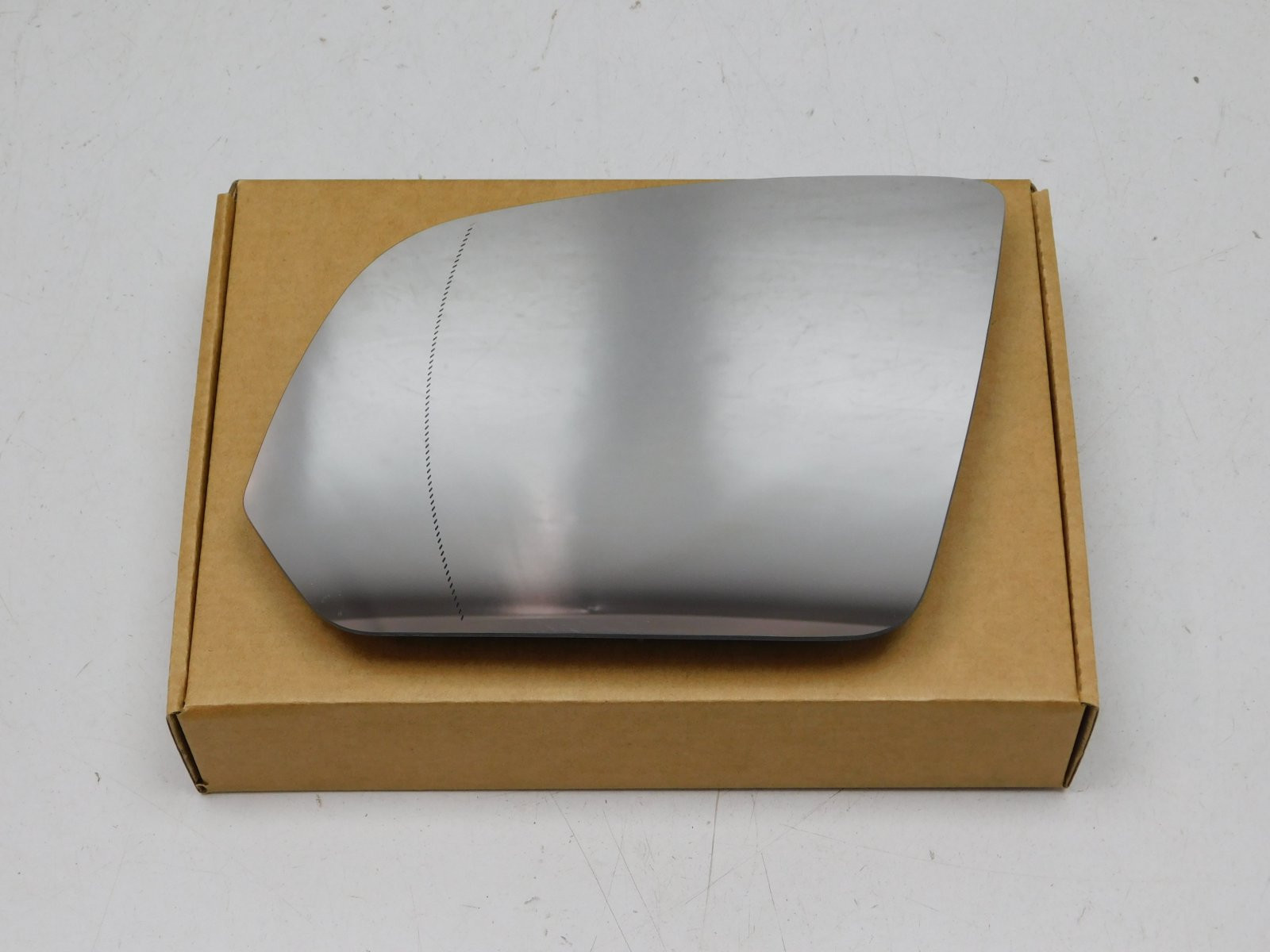 Стекло зеркала левого Mercedes-Benz V-Klasse W447 2014>