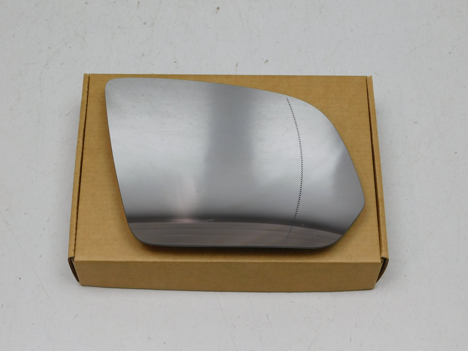 Стекло зеркала правого Mercedes-Benz V-Klasse W447 2014>