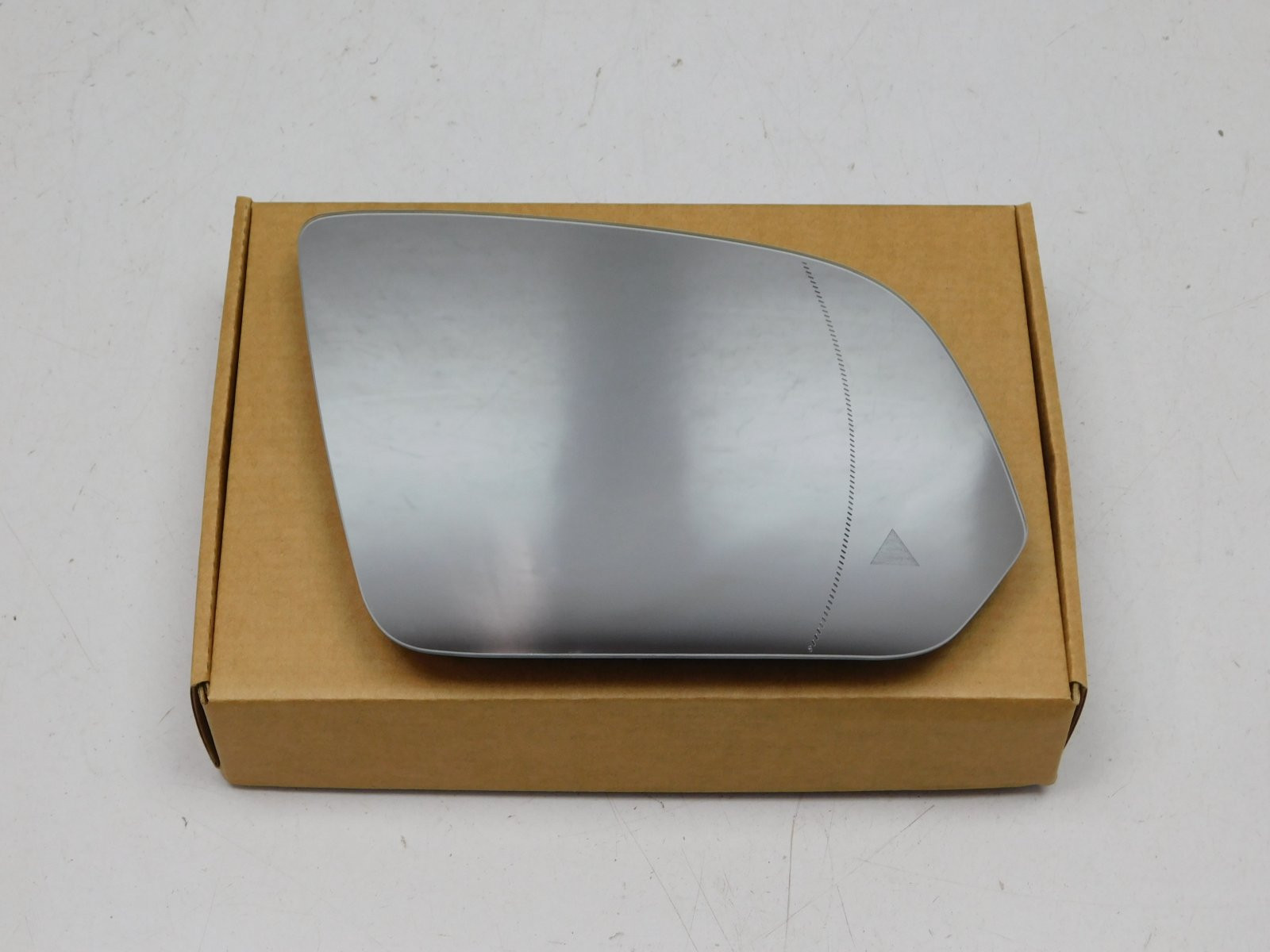 Стекло зеркала правого Mercedes-Benz V-Klasse W447 2014>