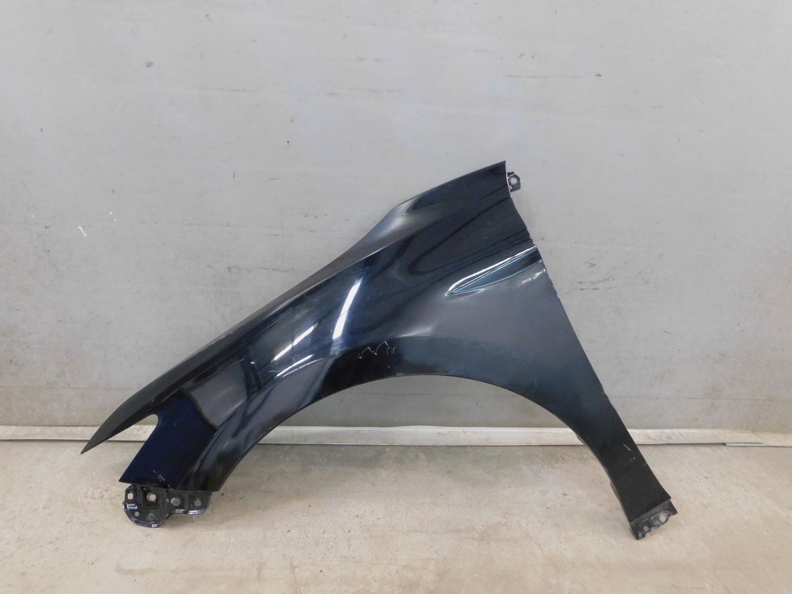 Крыло переднее левое Toyota Camry V70 2017>