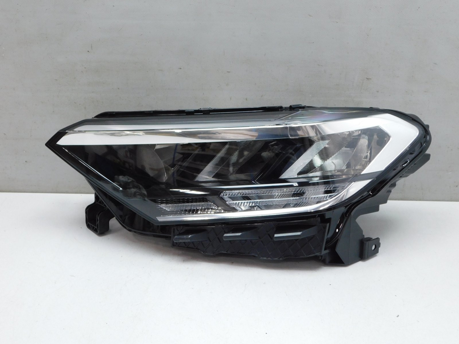 Фара левая Volkswagen Polo (RUS) 2020>