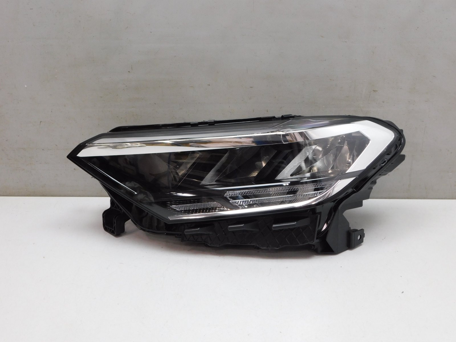 Фара левая Volkswagen Polo (RUS) 2020>