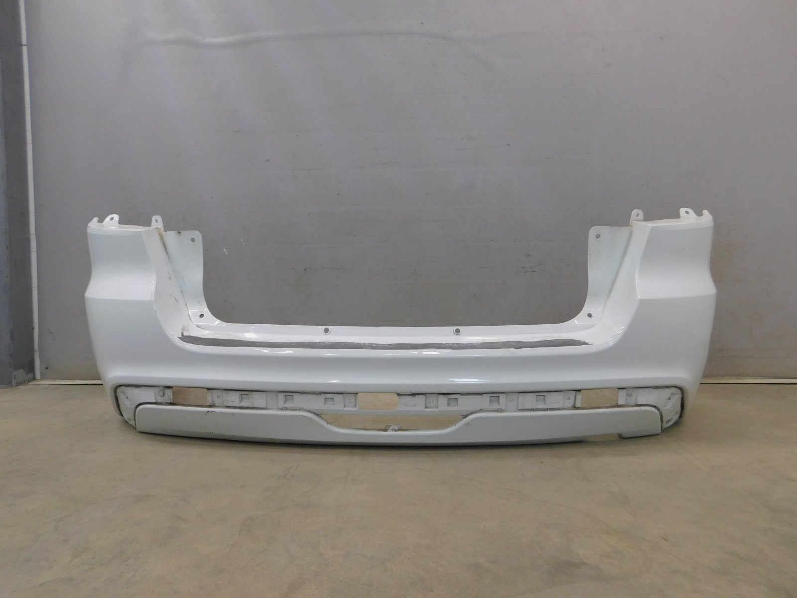 Бампер задний VAZ Lada Granta 2011>