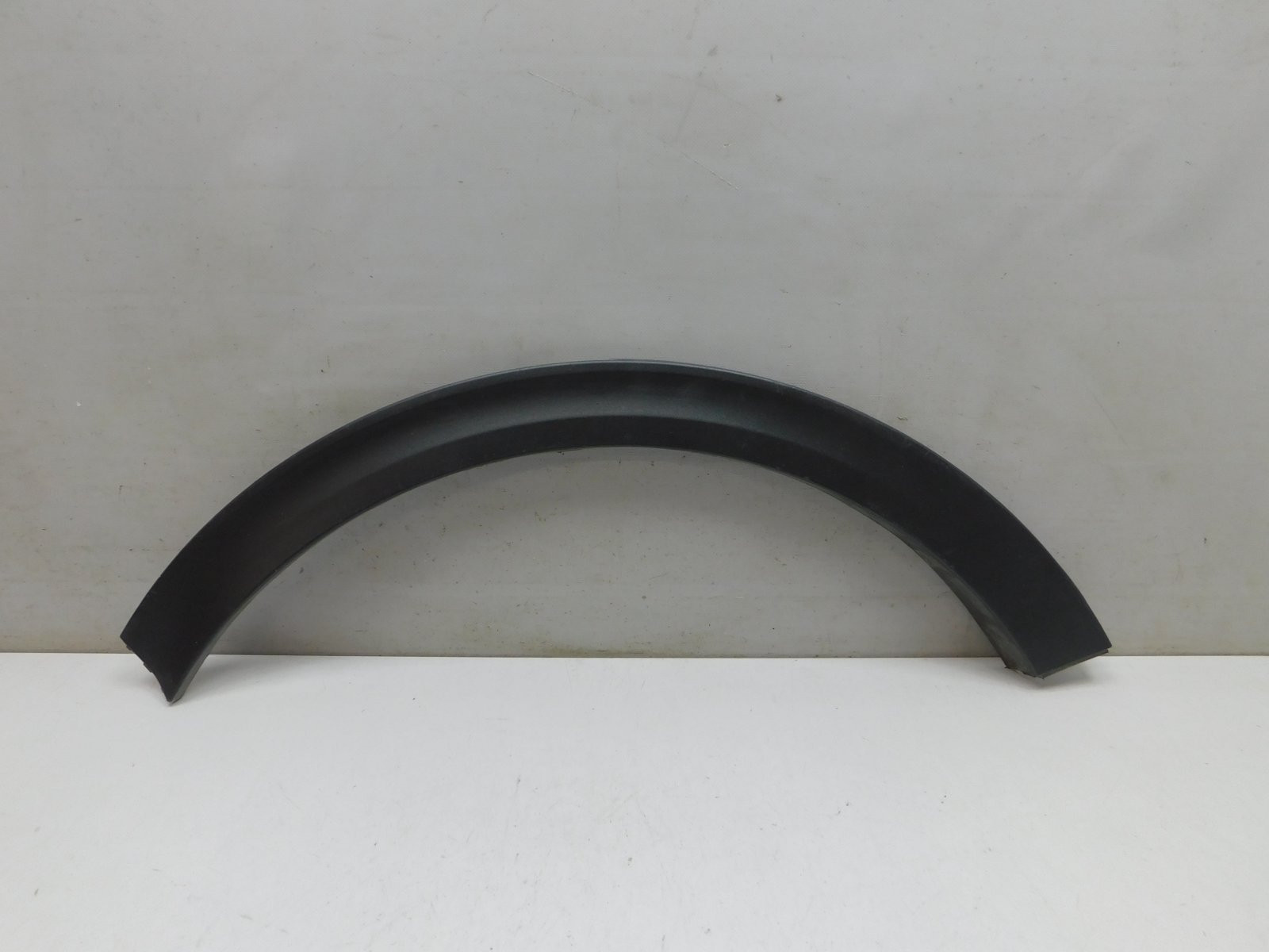 Накладка крыла заднего  правого Kia Sportage 2015>