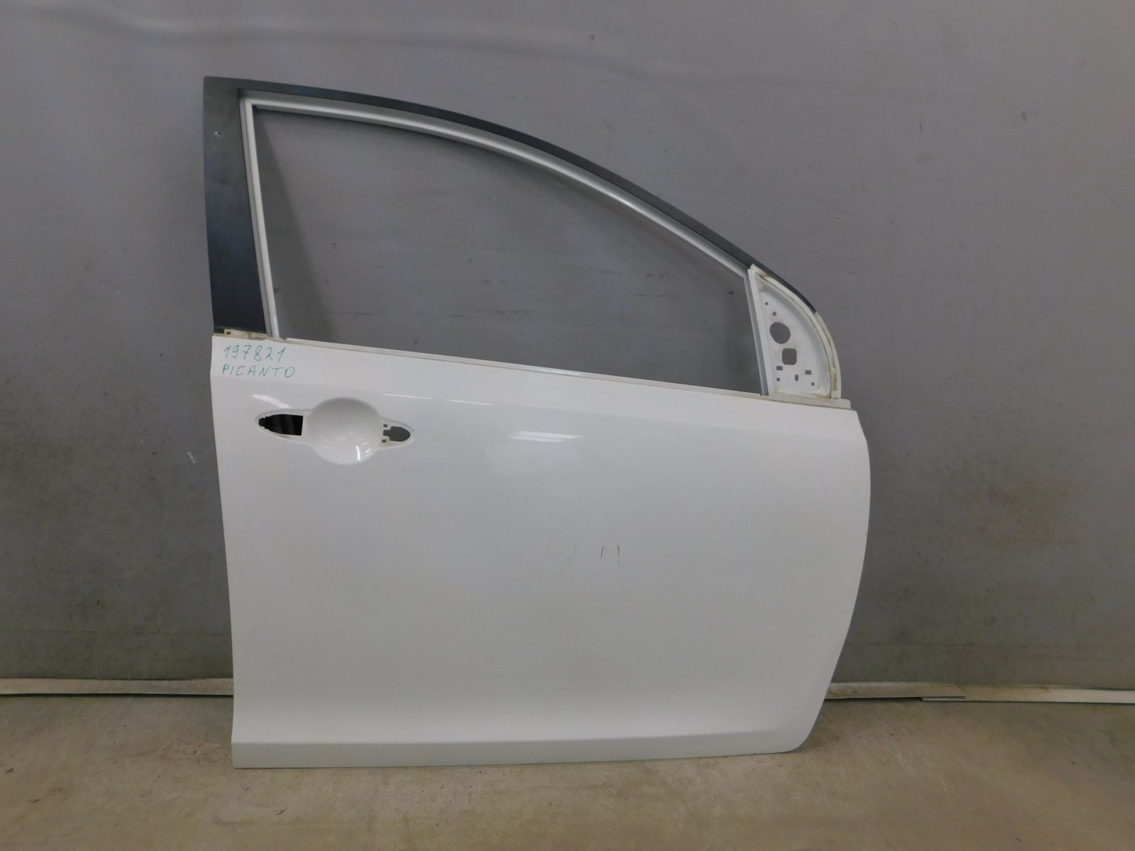 Дверь передняя правая Kia Picanto 2017>