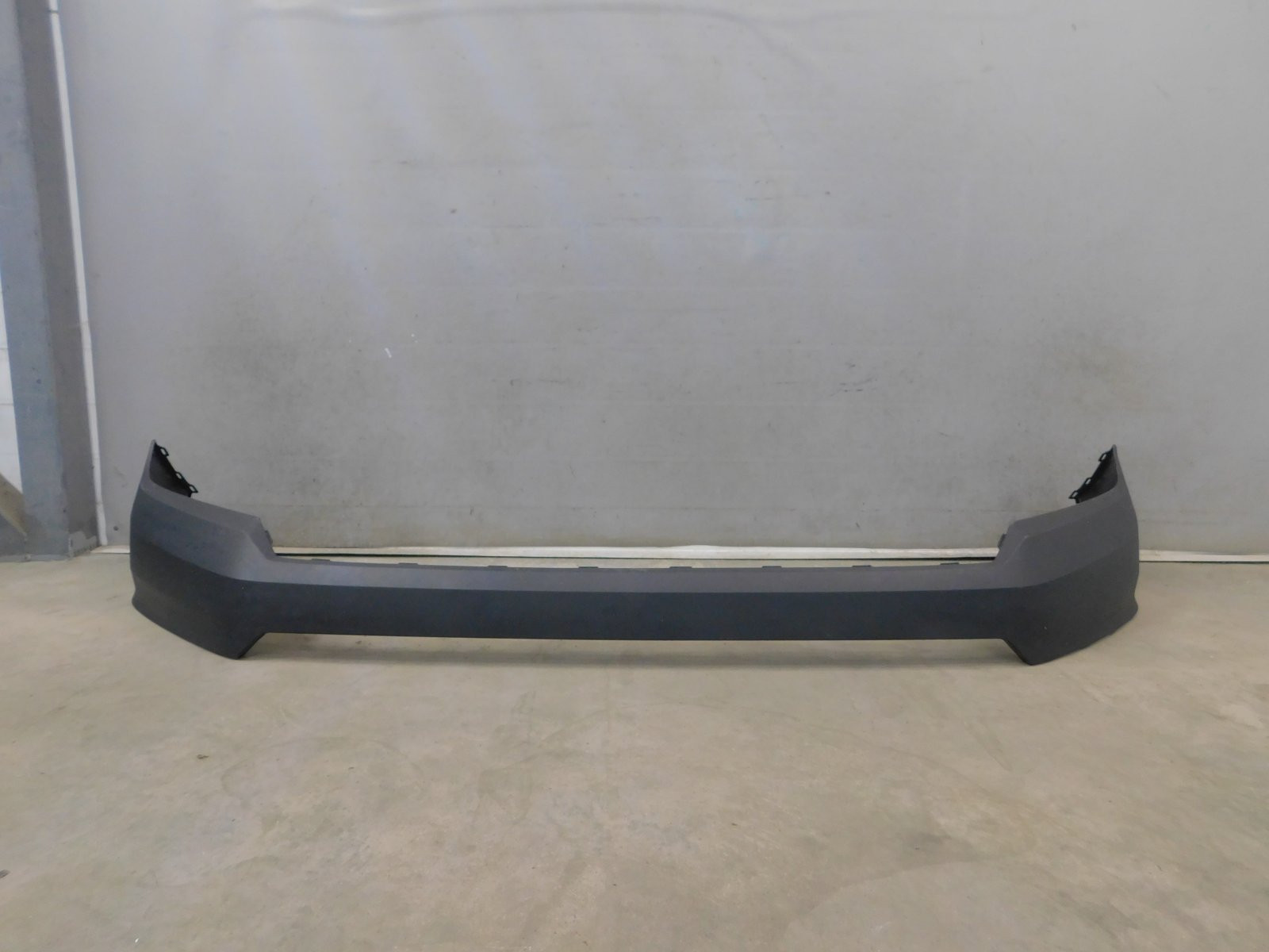 Бампер передний Volkswagen Crafter 2017>