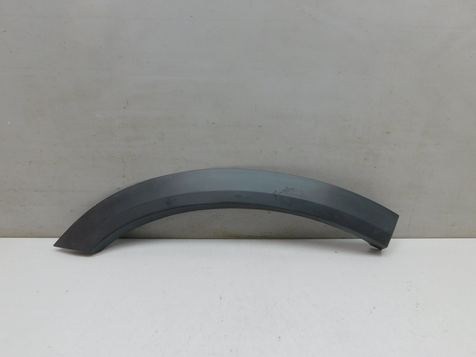 Накладка двери задней правой Geely Monjaro 2021>