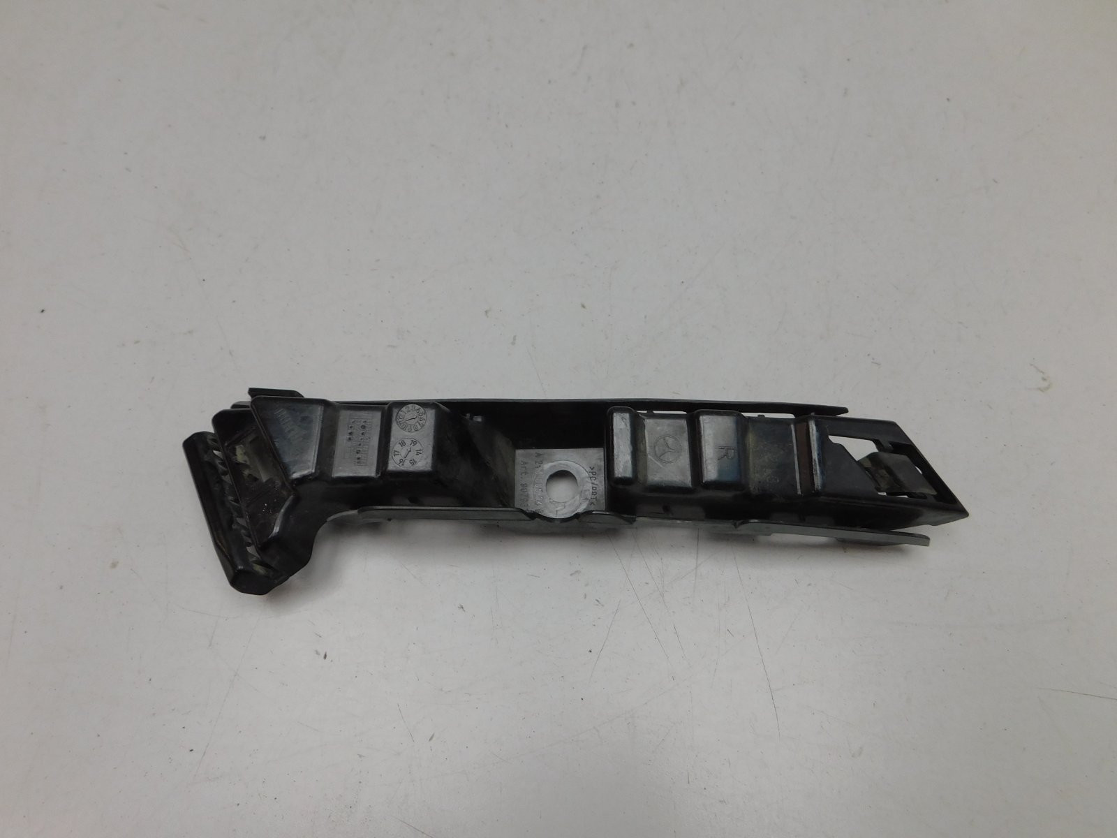 Кронштейн заднего бампера Mercedes-Benz E-Klasse W213 2016>