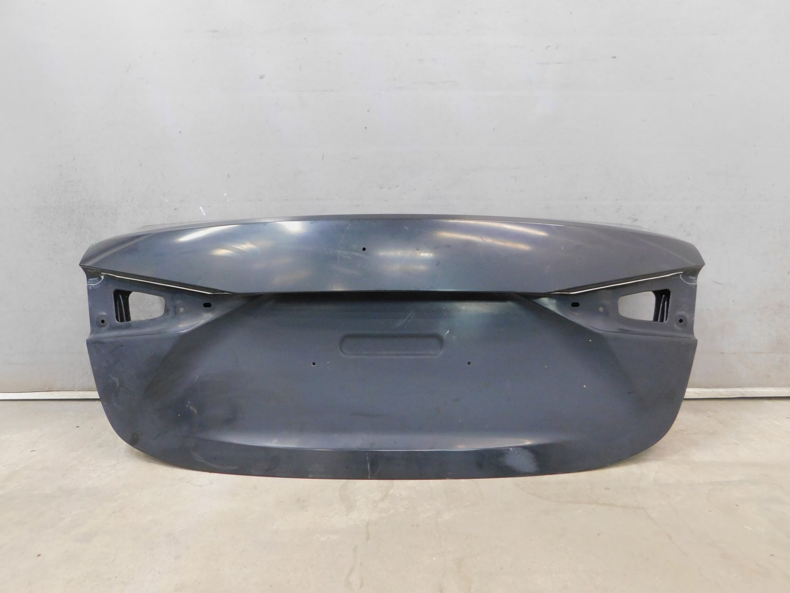 Крышка багажника Mazda 3 (BM) 2013-2019