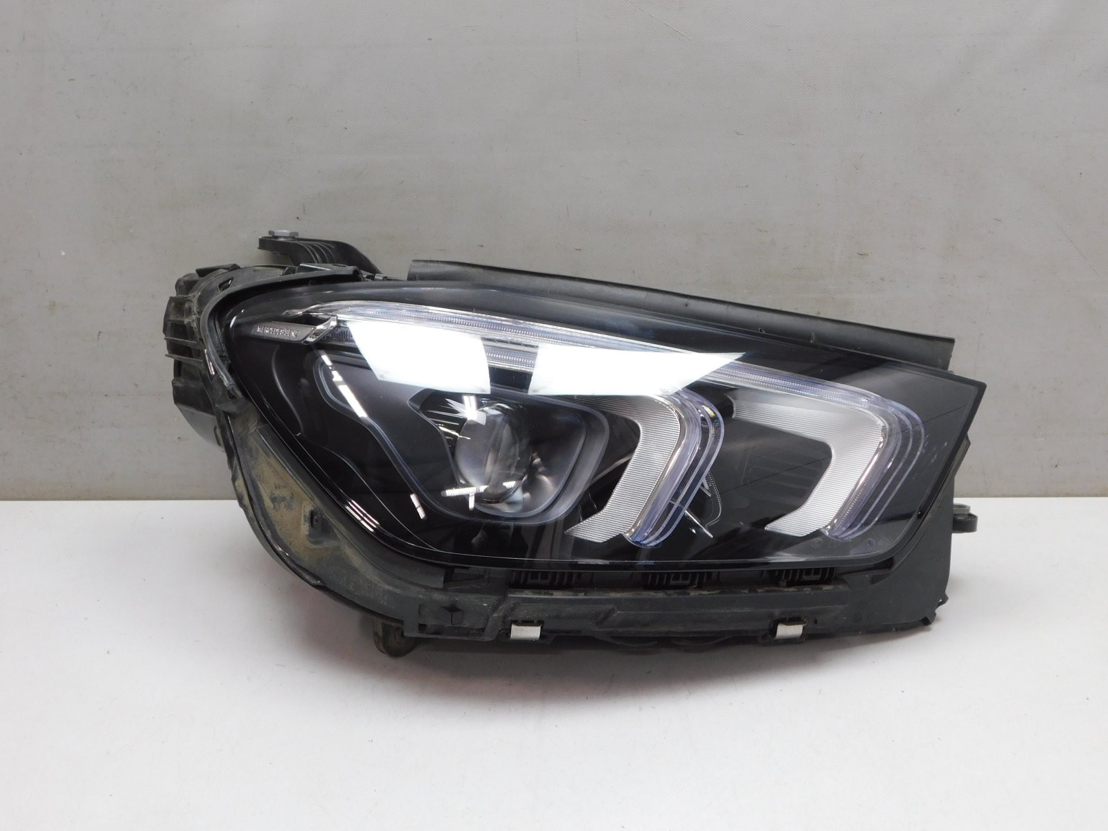 Фара правая Mercedes-Benz GLE W167 2018>