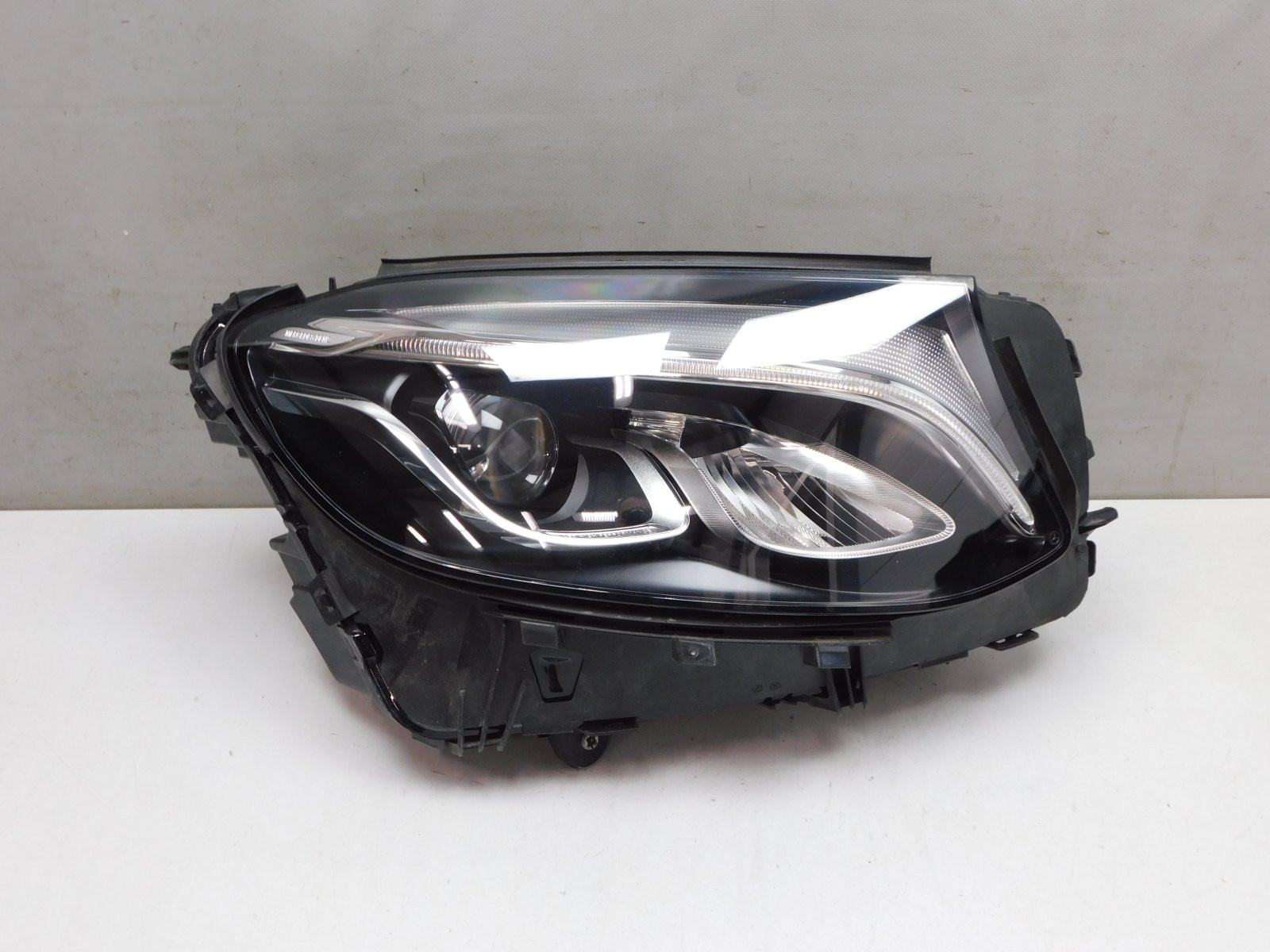 Фара правая Mercedes-Benz GLC-Class X253 2015>