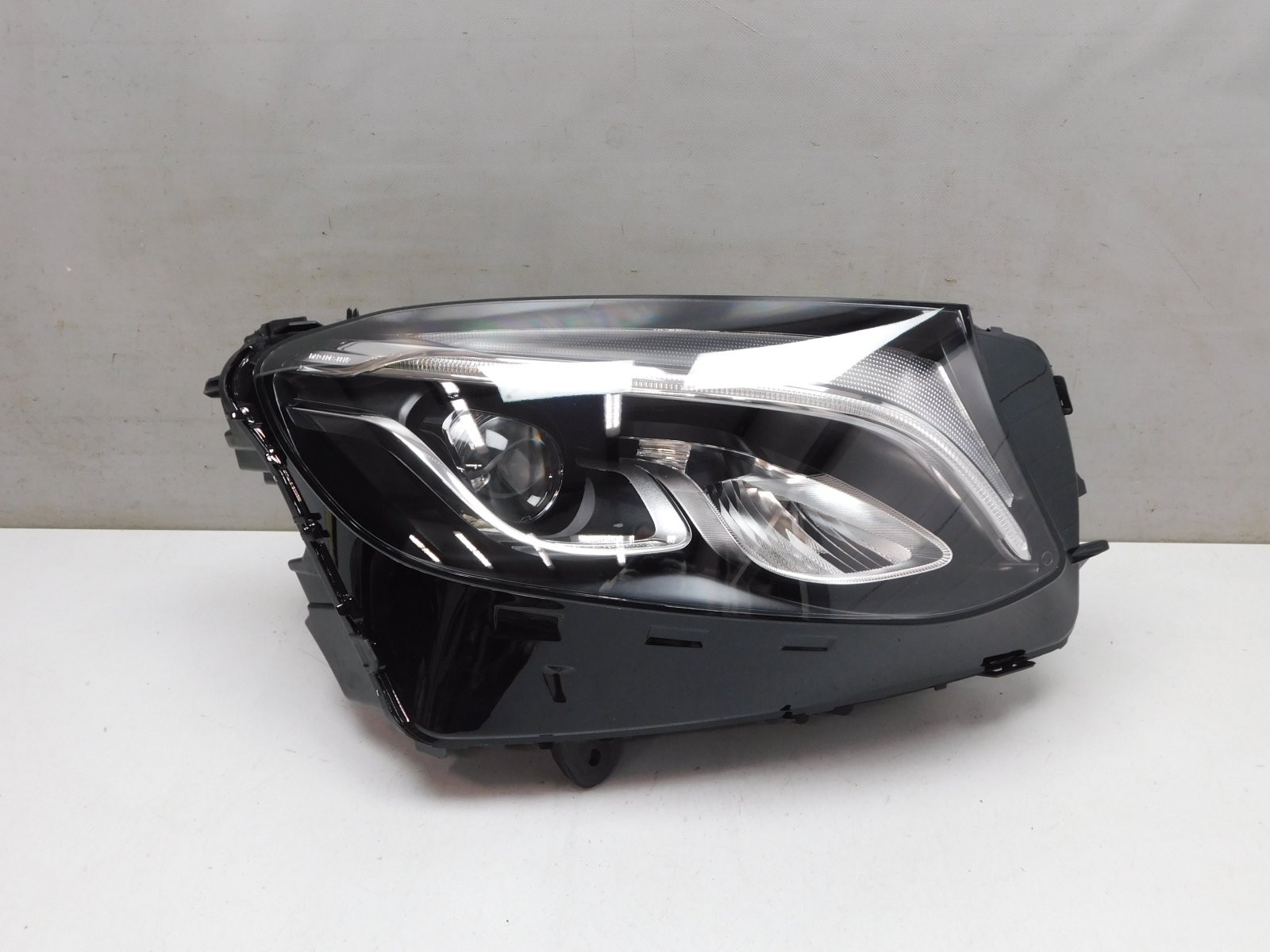 Фара правая Mercedes-Benz GLC-Class X253 2015>