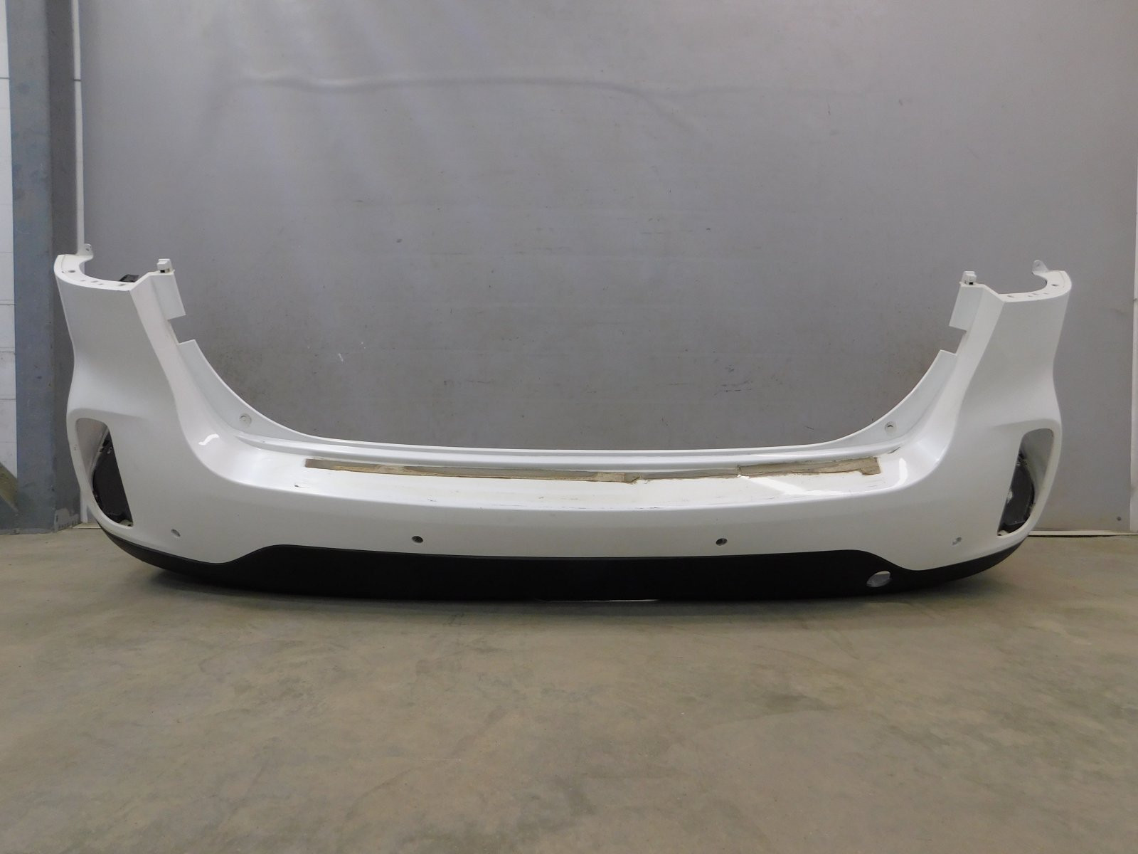 Бампер задний Kia Sorento 2009>