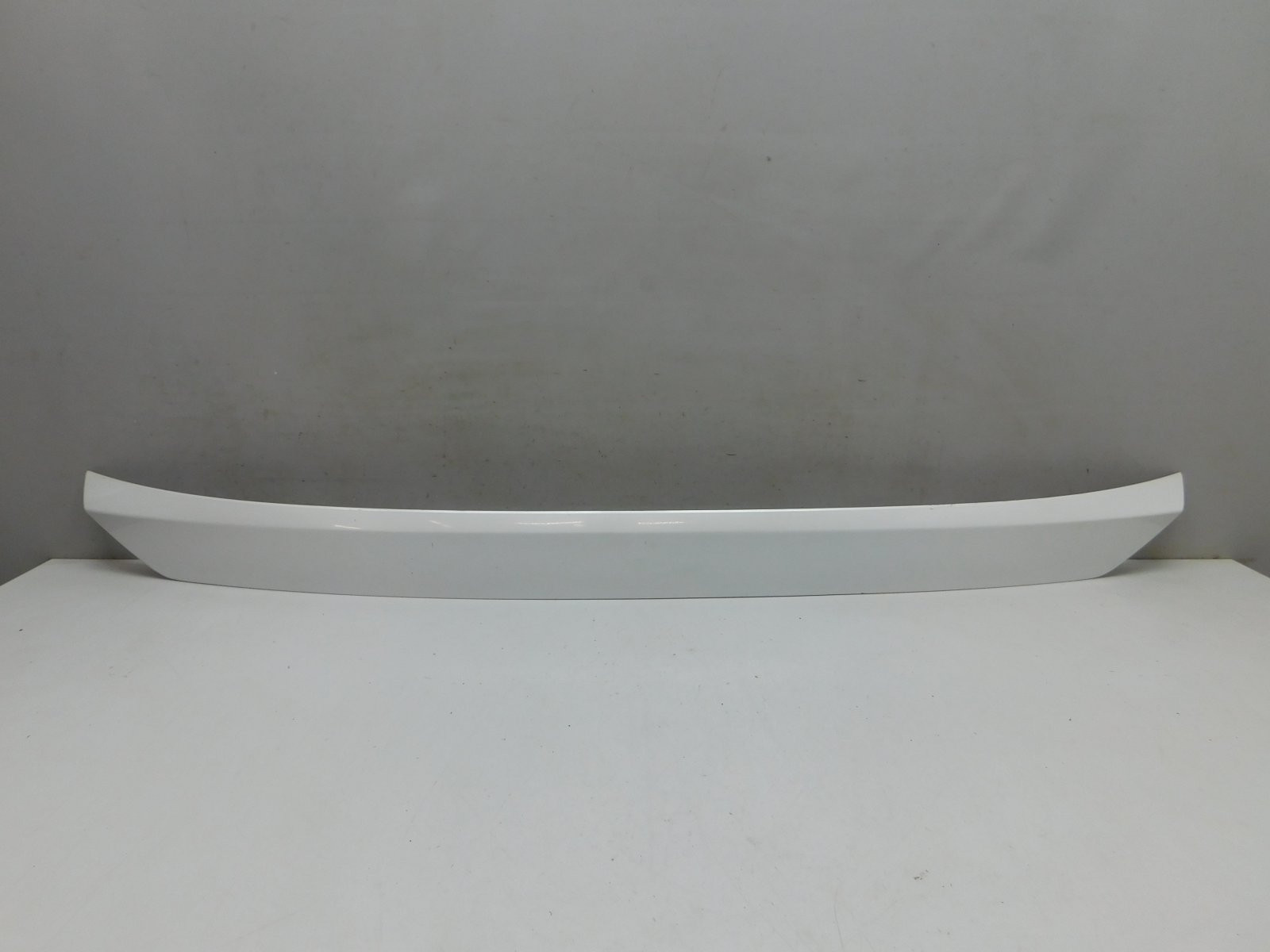 Накладка двери багажника Toyota RAV 4 2013-2019