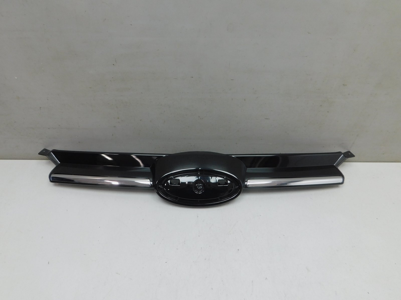 Решетка радиатора Ford Focus III 2011>