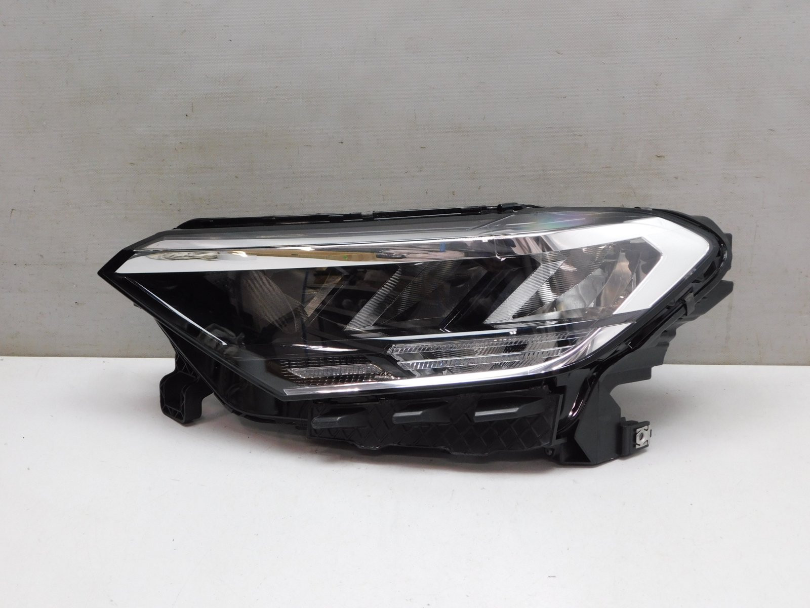 Фара левая Volkswagen Polo (RUS) 2020>