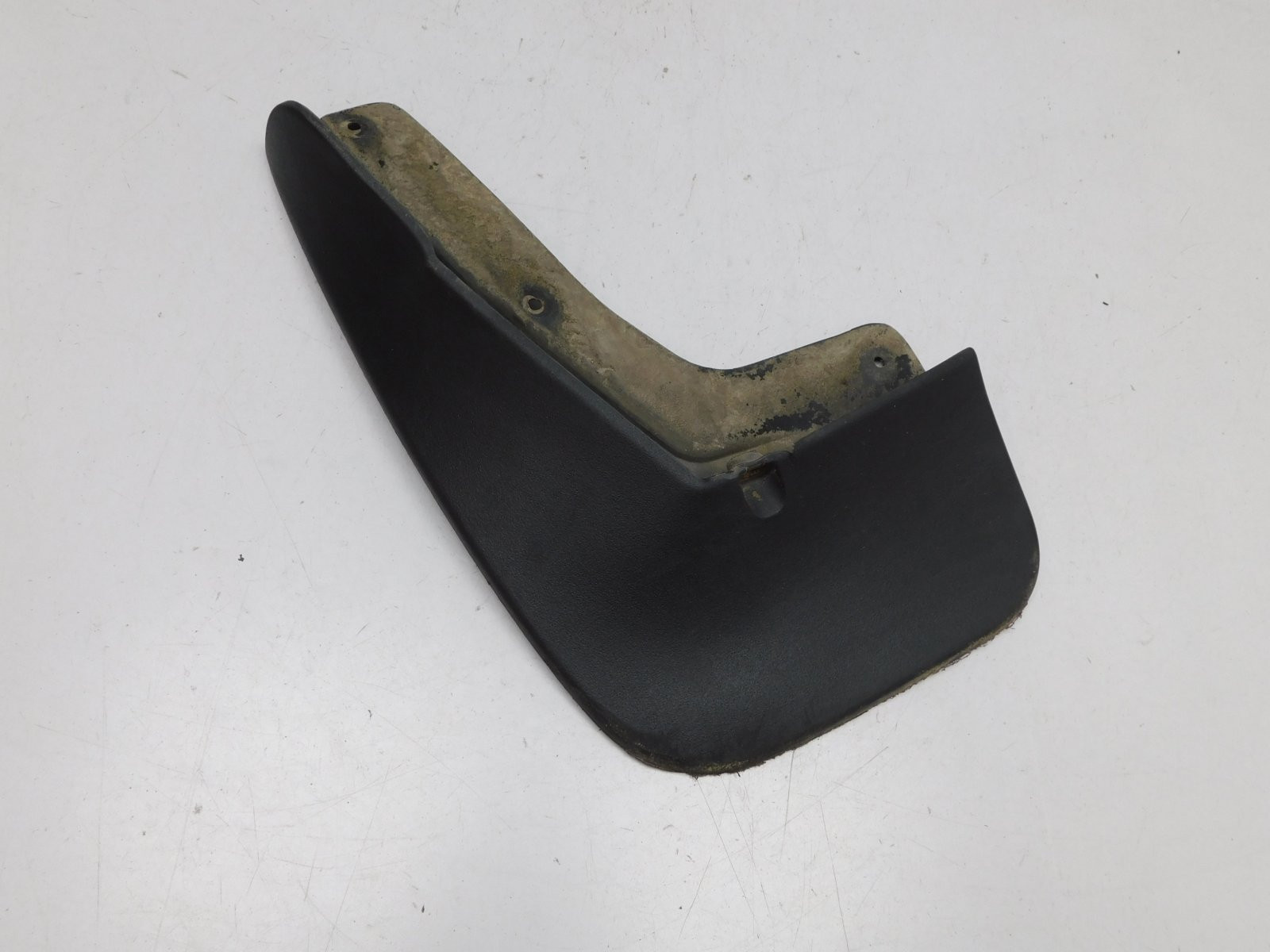 Брызговик задний левый Volkswagen Tiguan 2017>