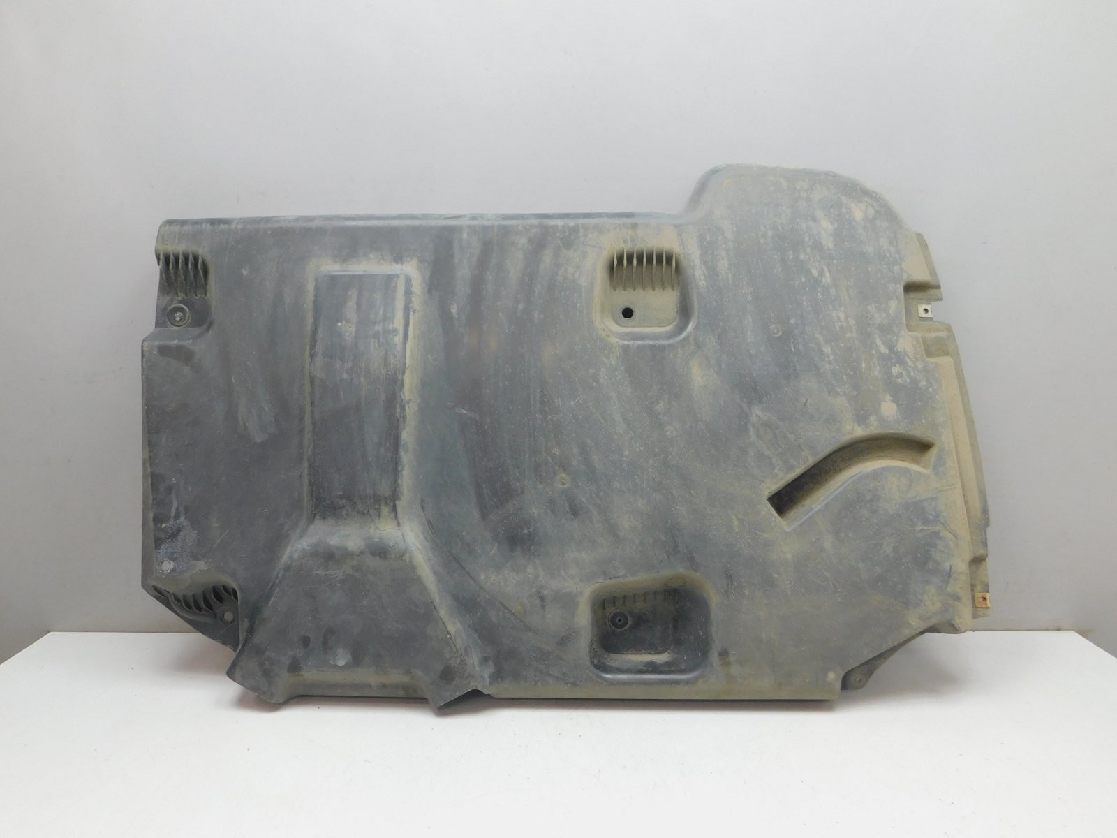 Пыльник Mercedes-Benz E-Klasse W213 2016>