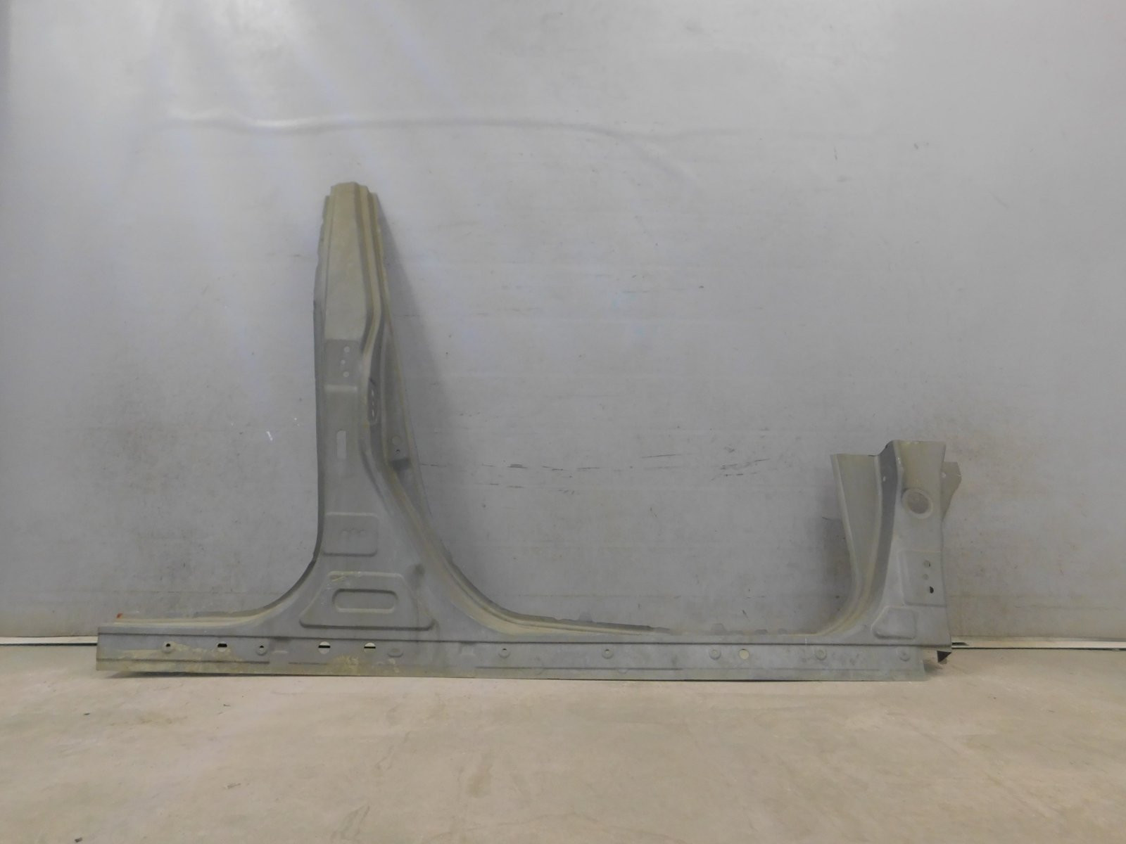 Порог правый Toyota Camry V50 2011-2018