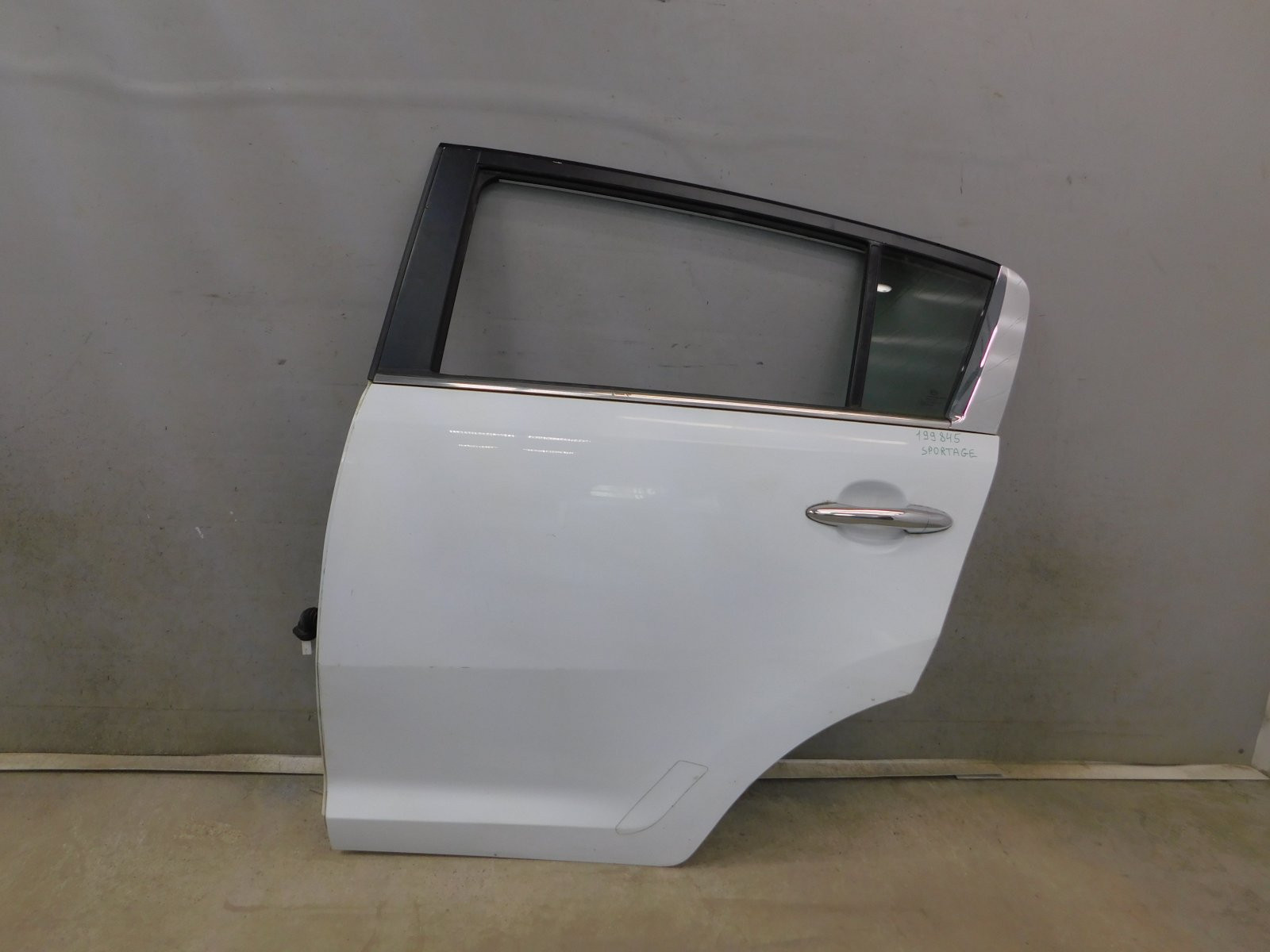 Дверь задняя левая Kia Sportage 2010-2015