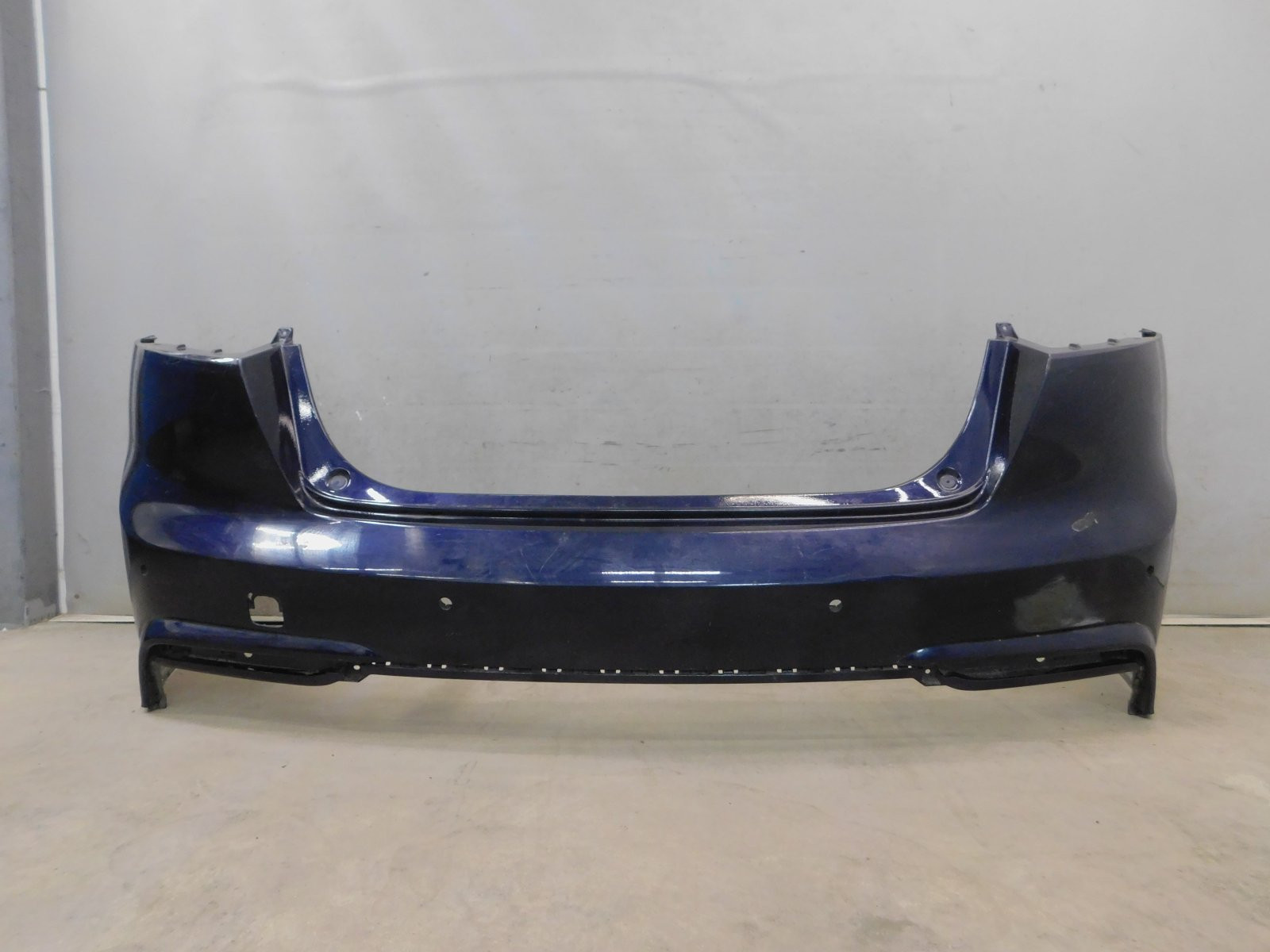 Бампер задний Kia Stinger 2017>