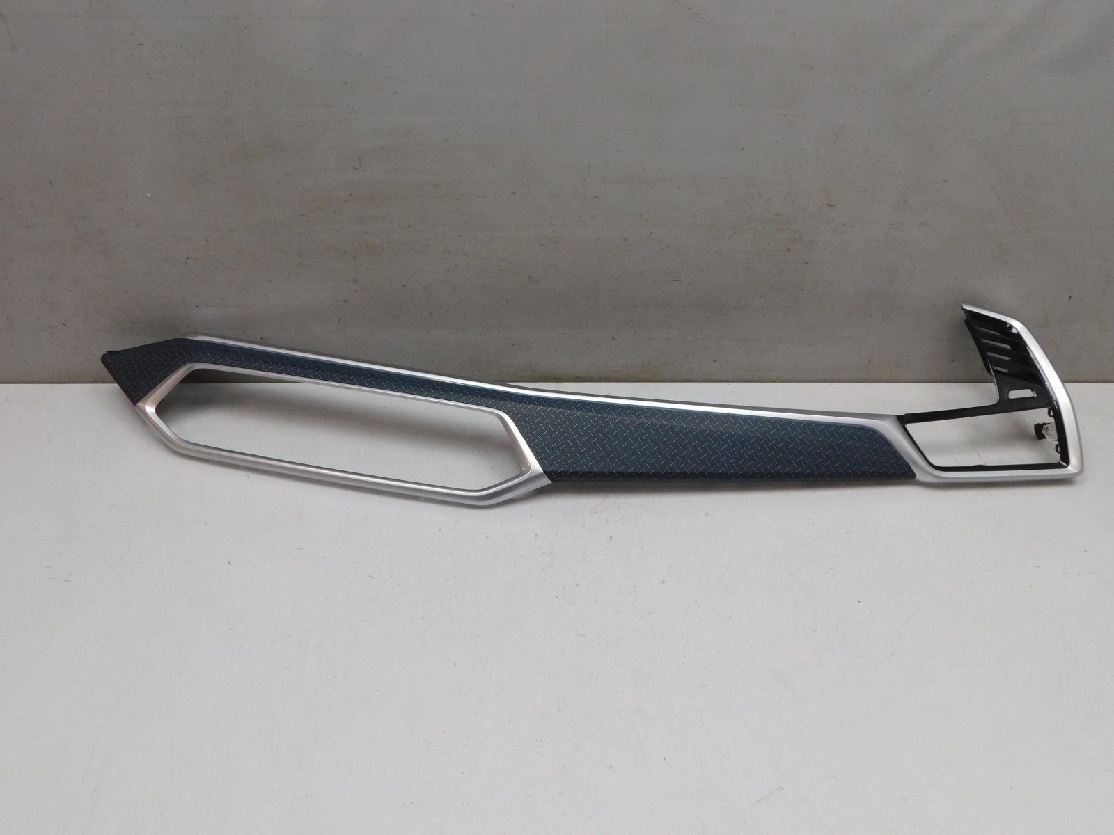 Накладка BMW X5 G05 2018>